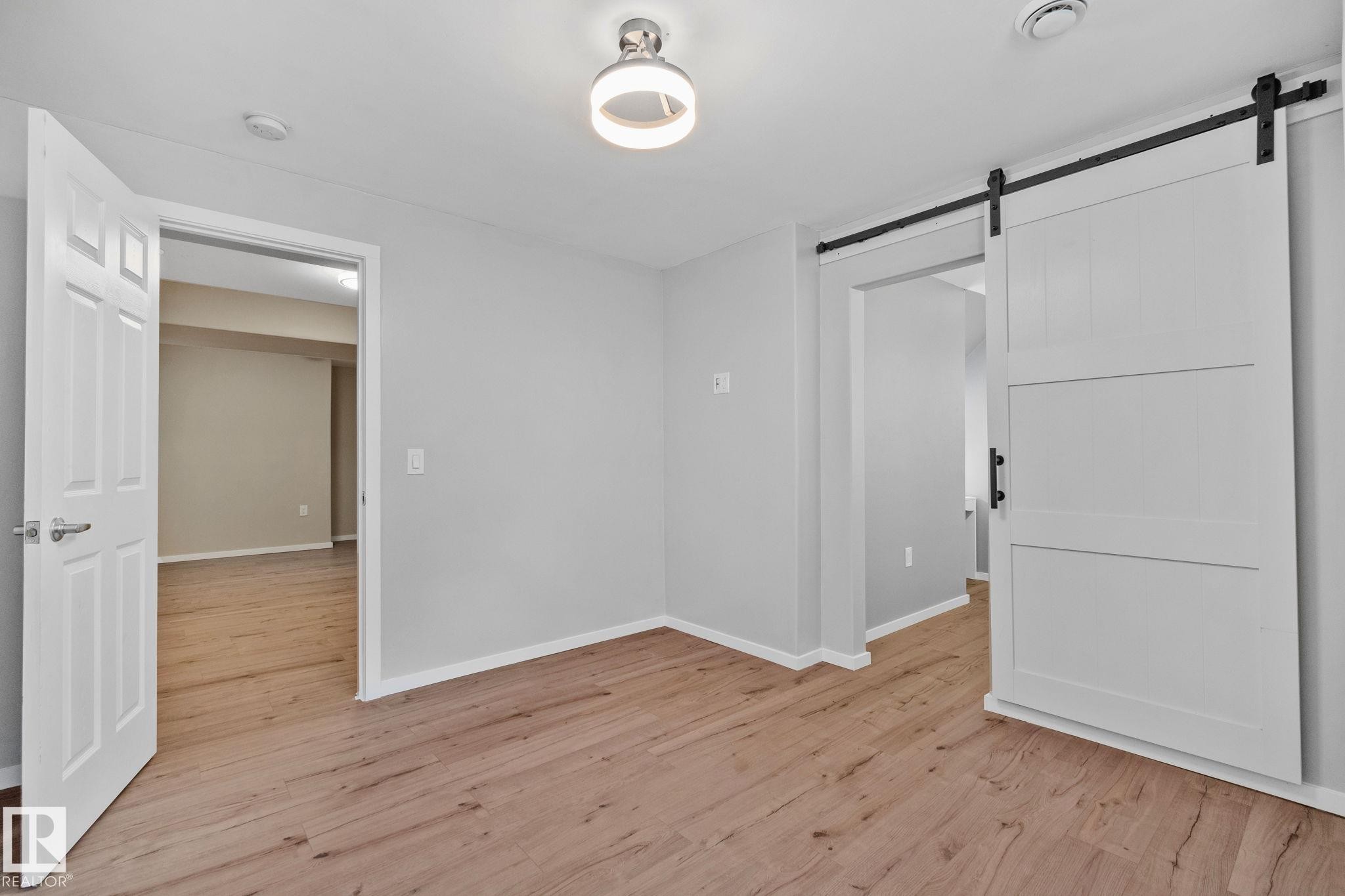 15608 44 Street, Edmonton, AB - Indoor Photo Showing Other Room