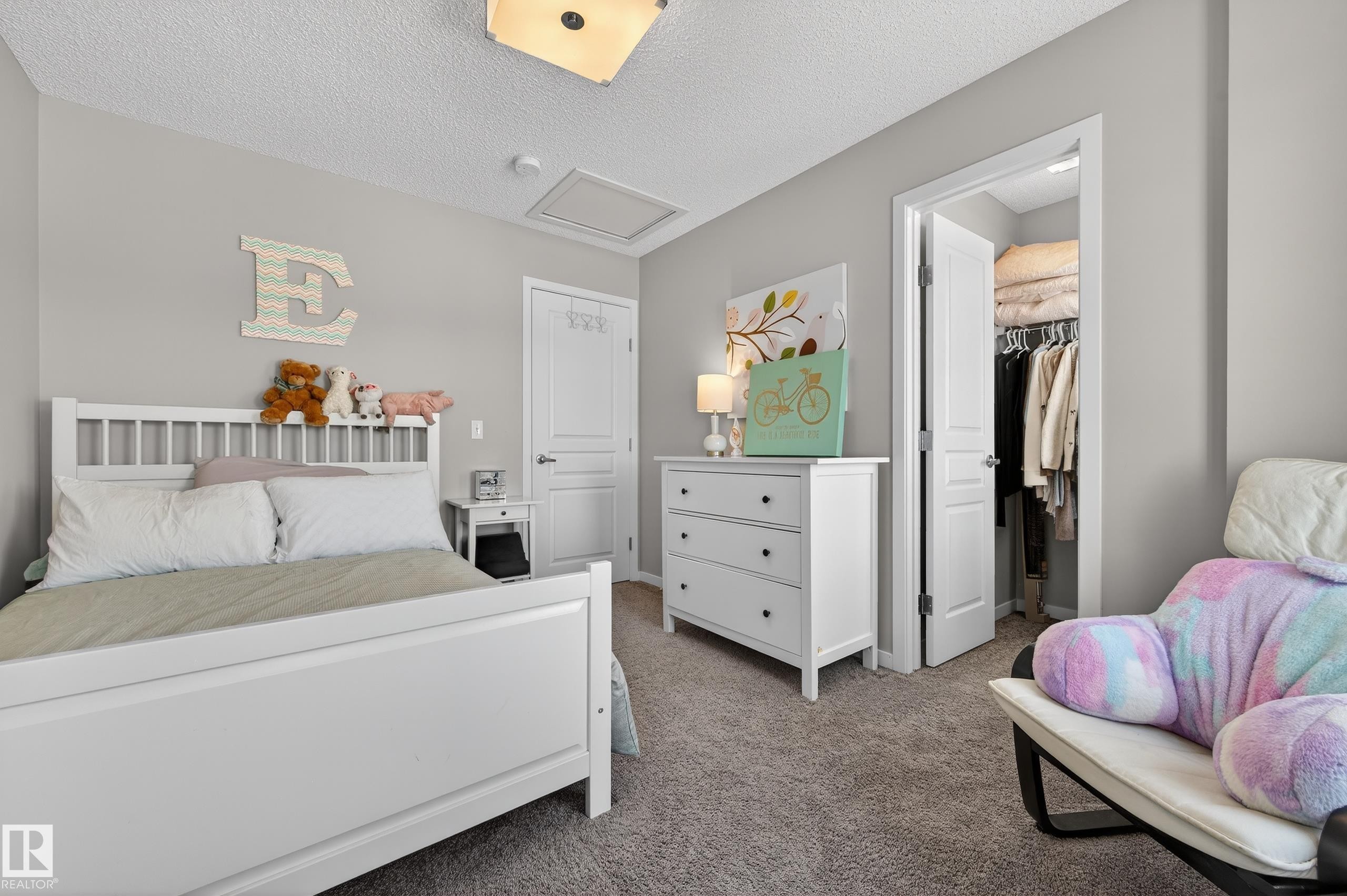 239 Ebbers Boulevard, Edmonton, AB - Indoor Photo Showing Bedroom