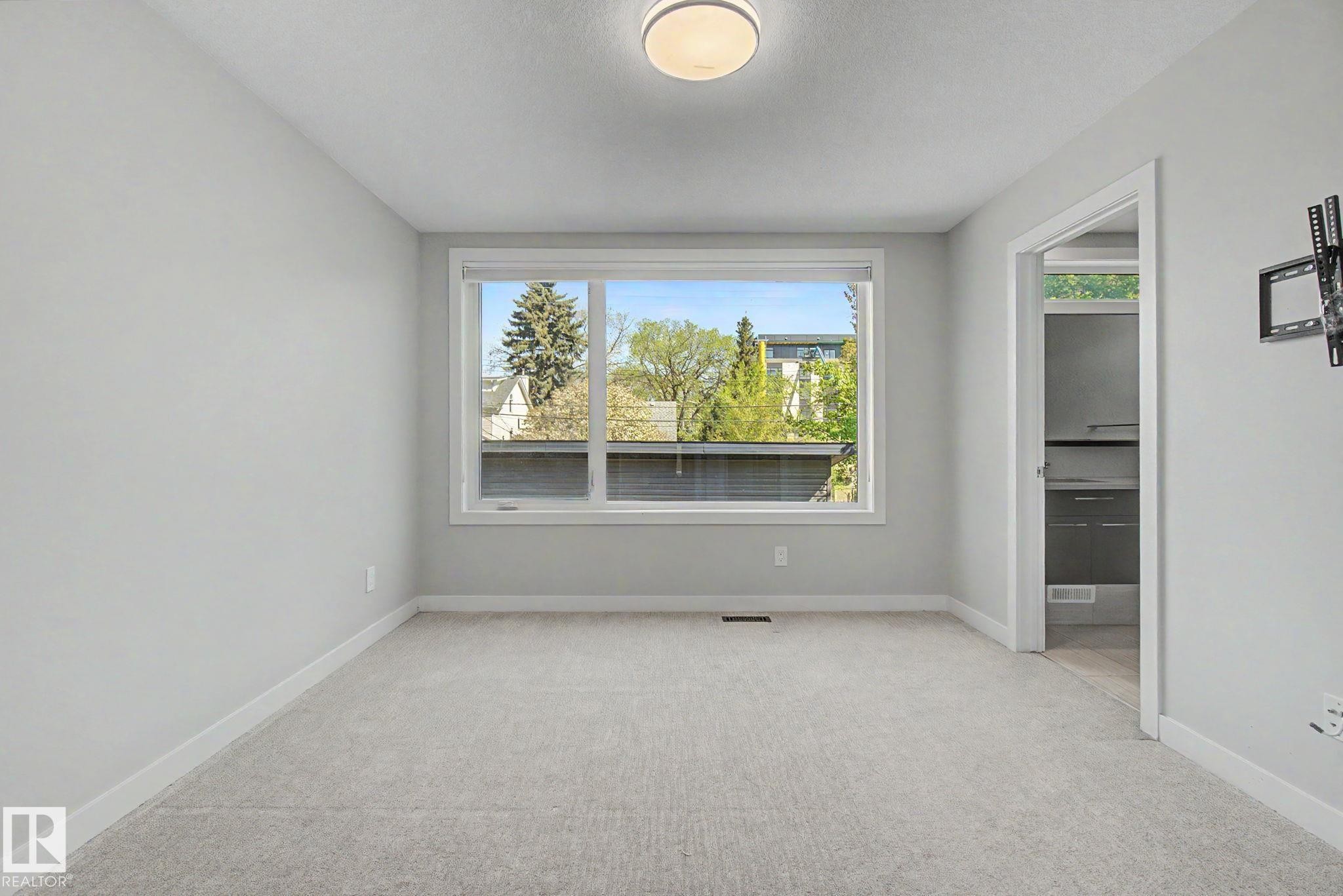 11430 75 Avenue, Edmonton, AB - Indoor Photo Showing Other Room