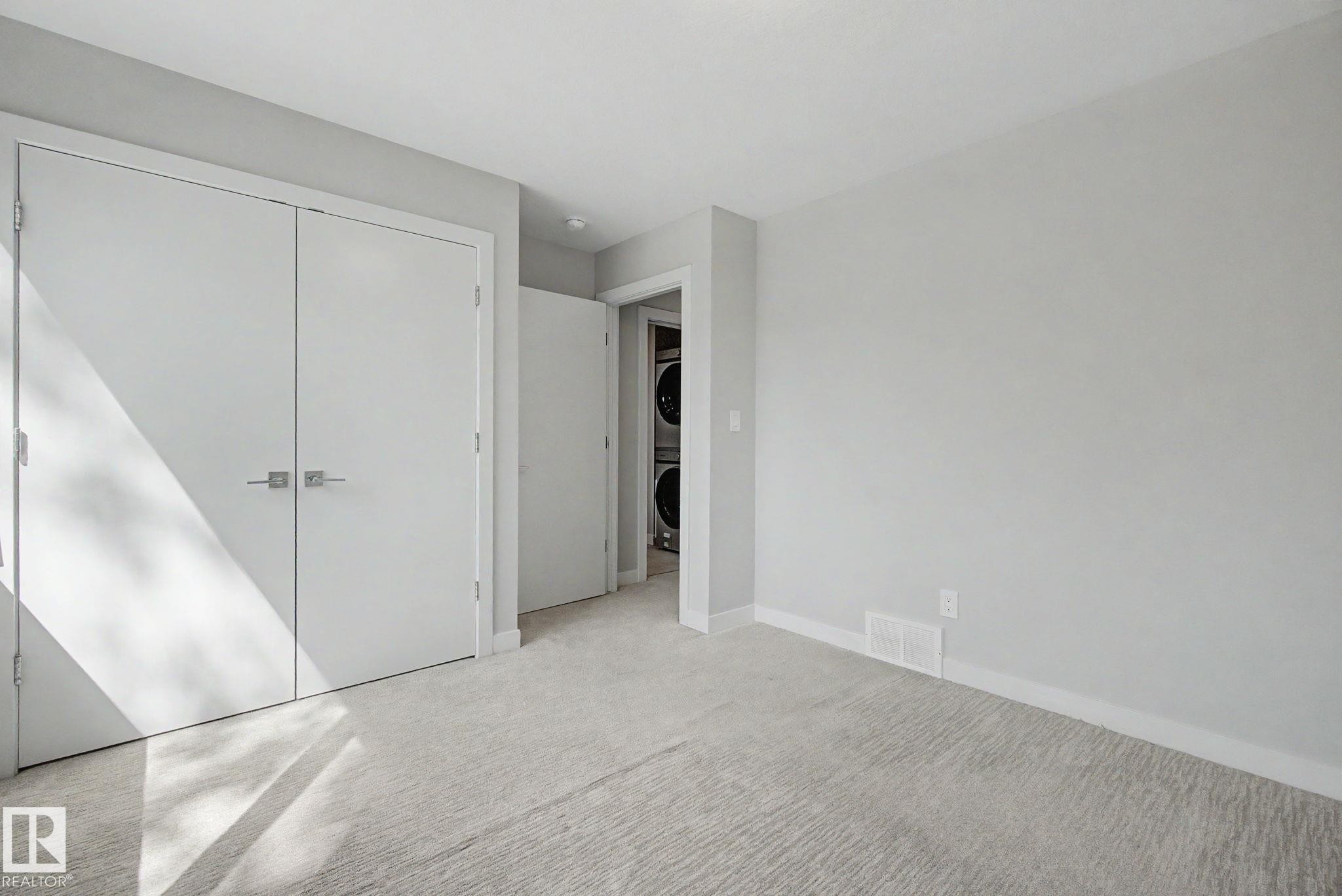 11430 75 Avenue, Edmonton, AB - Indoor Photo Showing Other Room