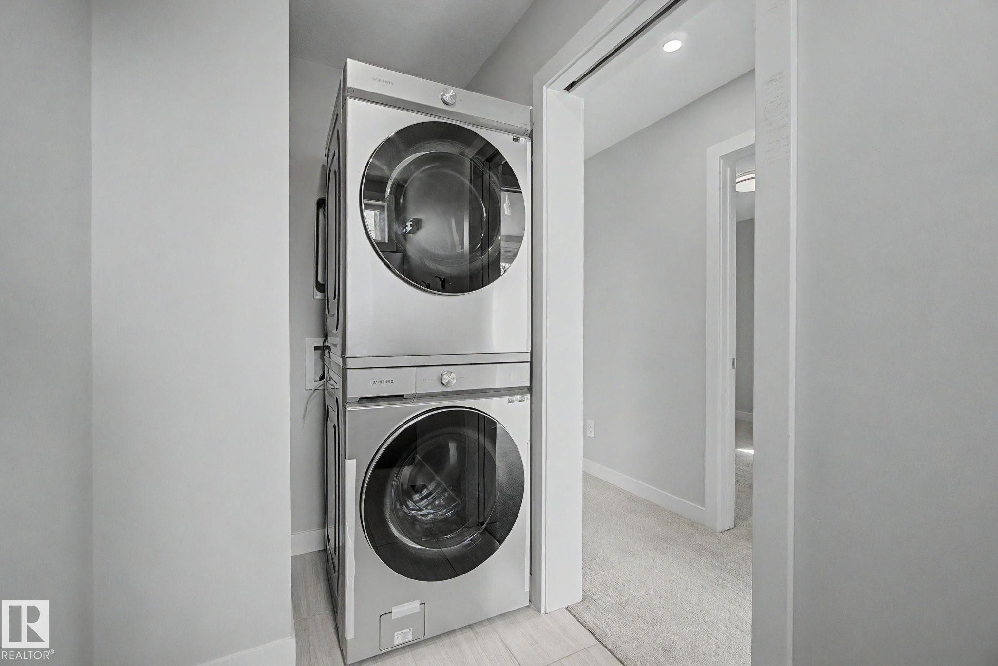 11430 75 Avenue, Edmonton, AB - Indoor Photo Showing Laundry Room