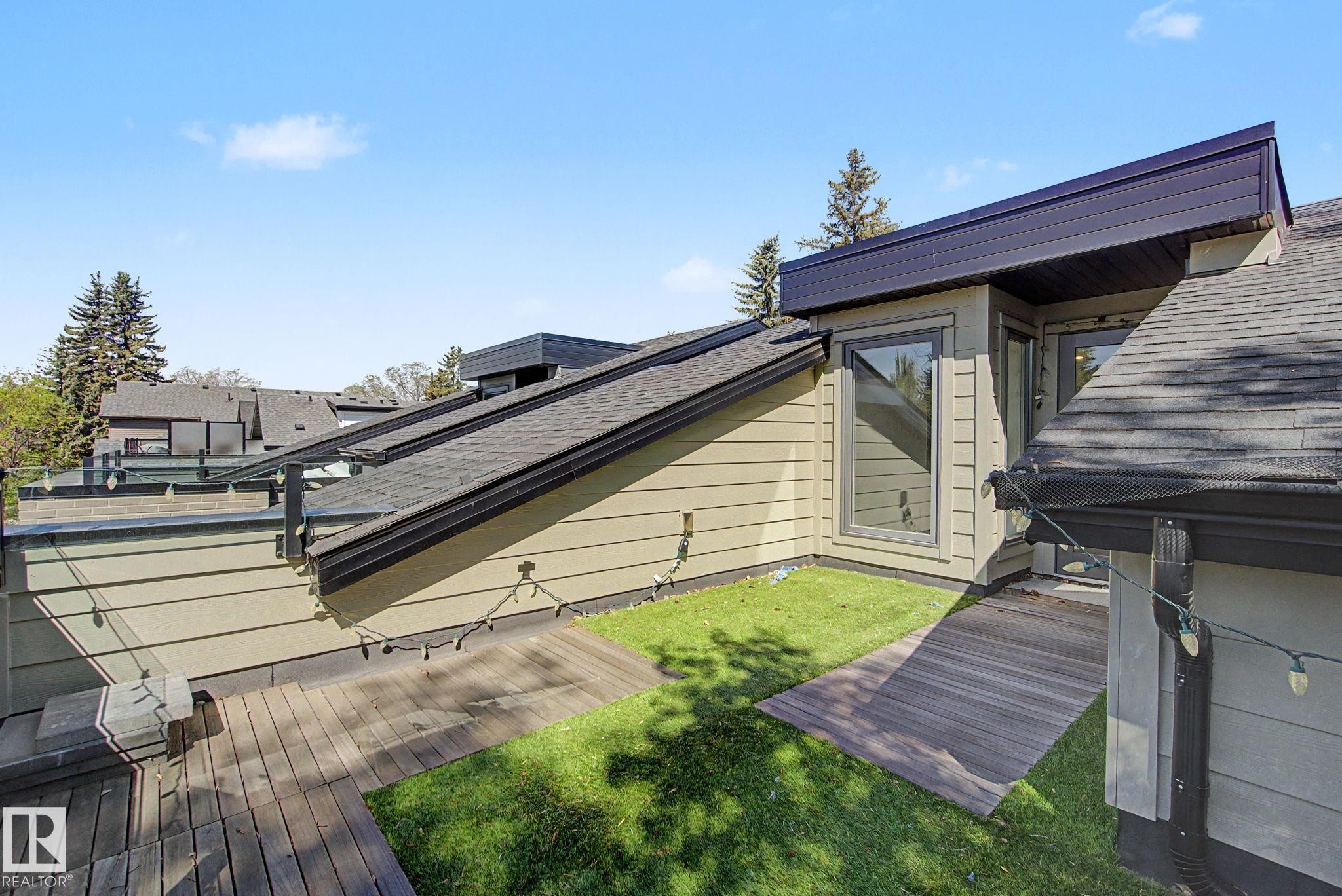 11430 75 Avenue, Edmonton, AB - Outdoor