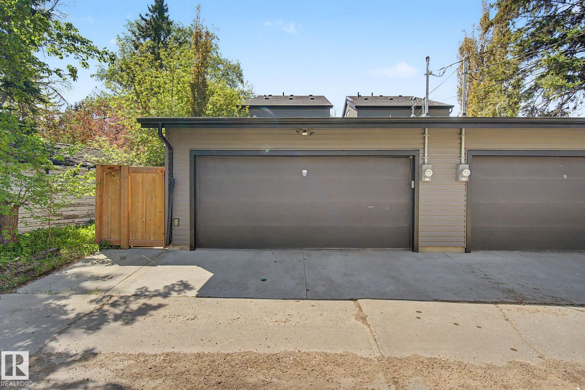 11430 75 Avenue, Edmonton, AB - Outdoor