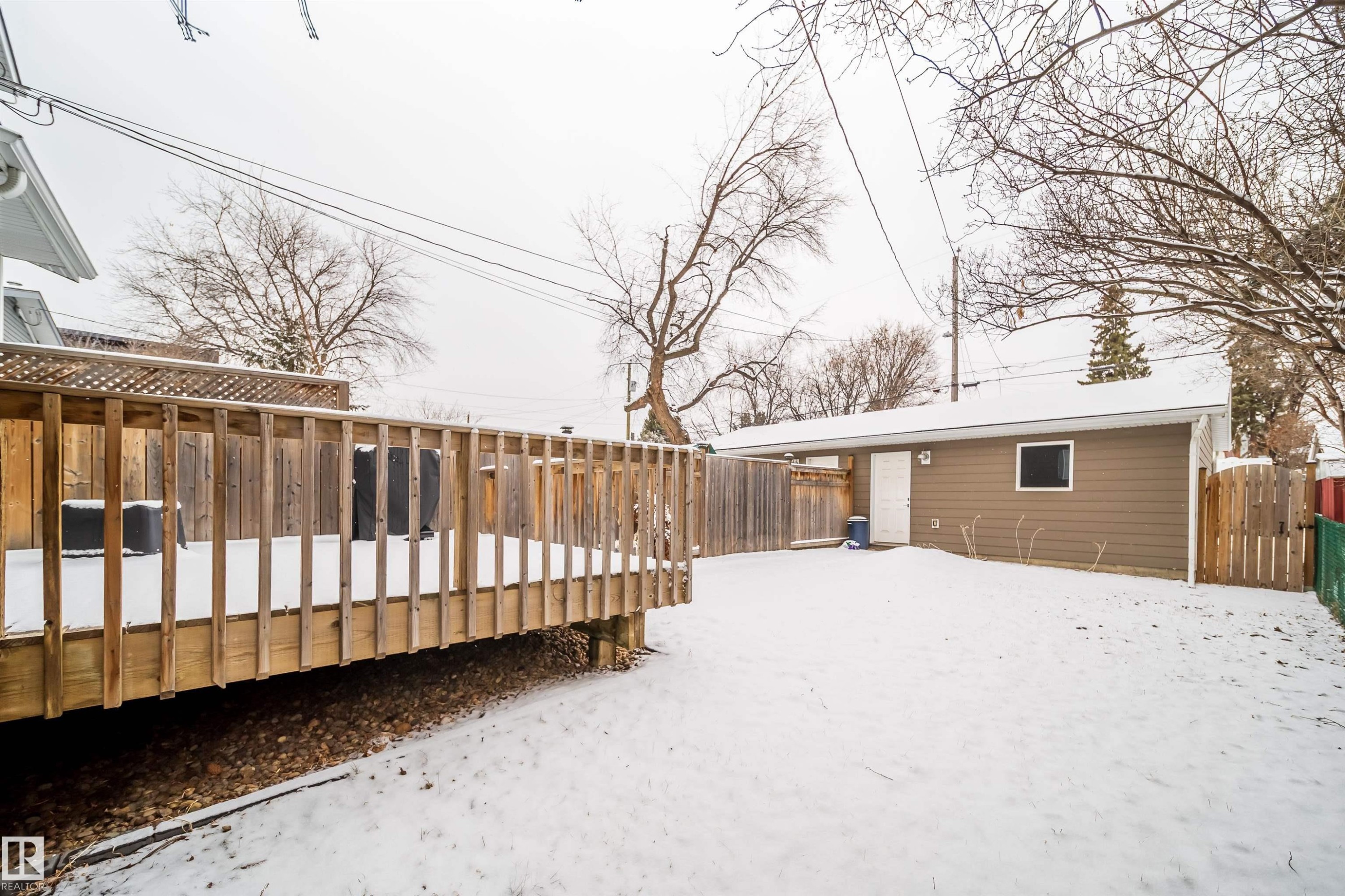 9527 75 Avenue, Edmonton, AB - Outdoor
