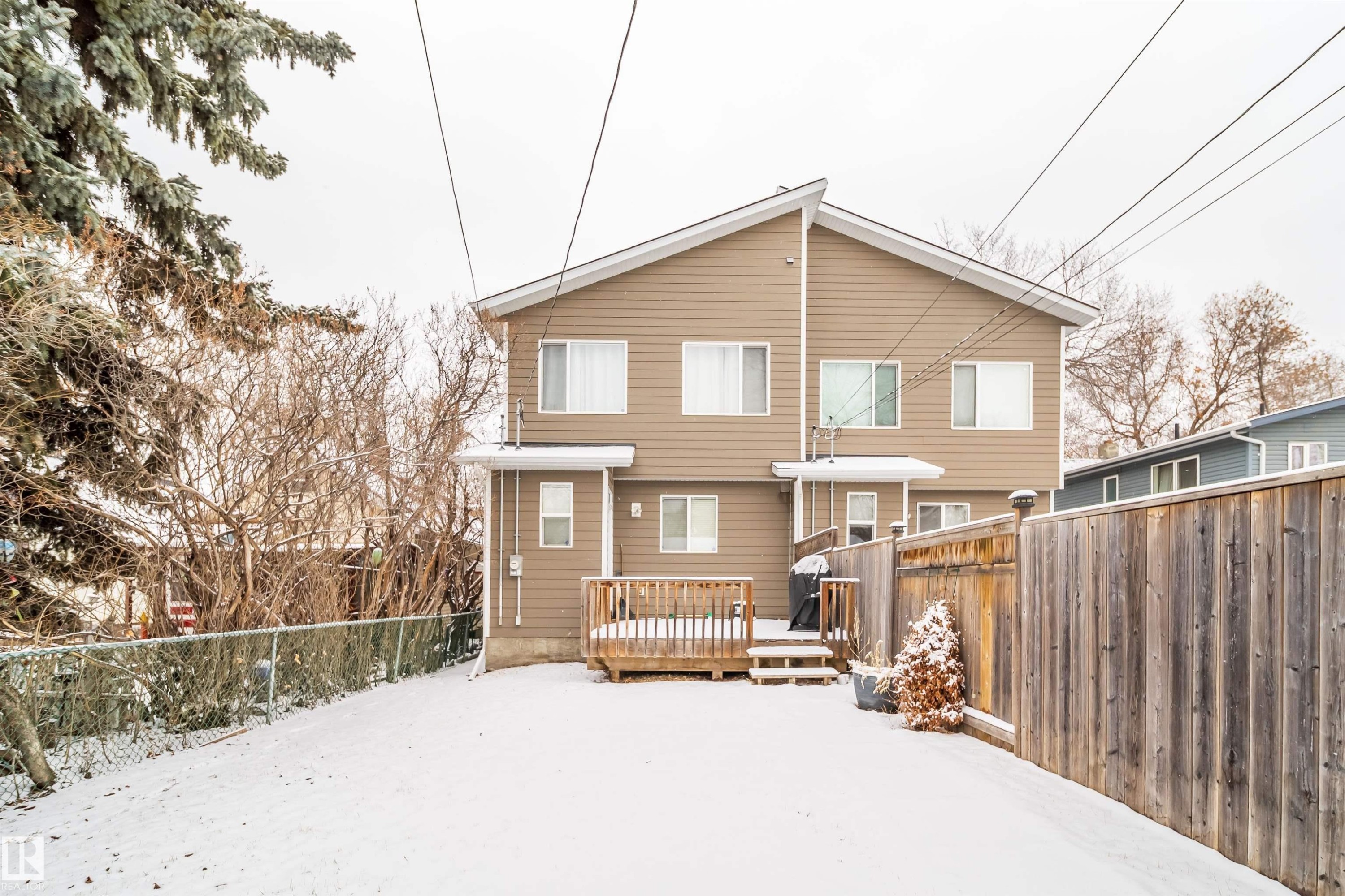 9527 75 Avenue, Edmonton, AB - Outdoor