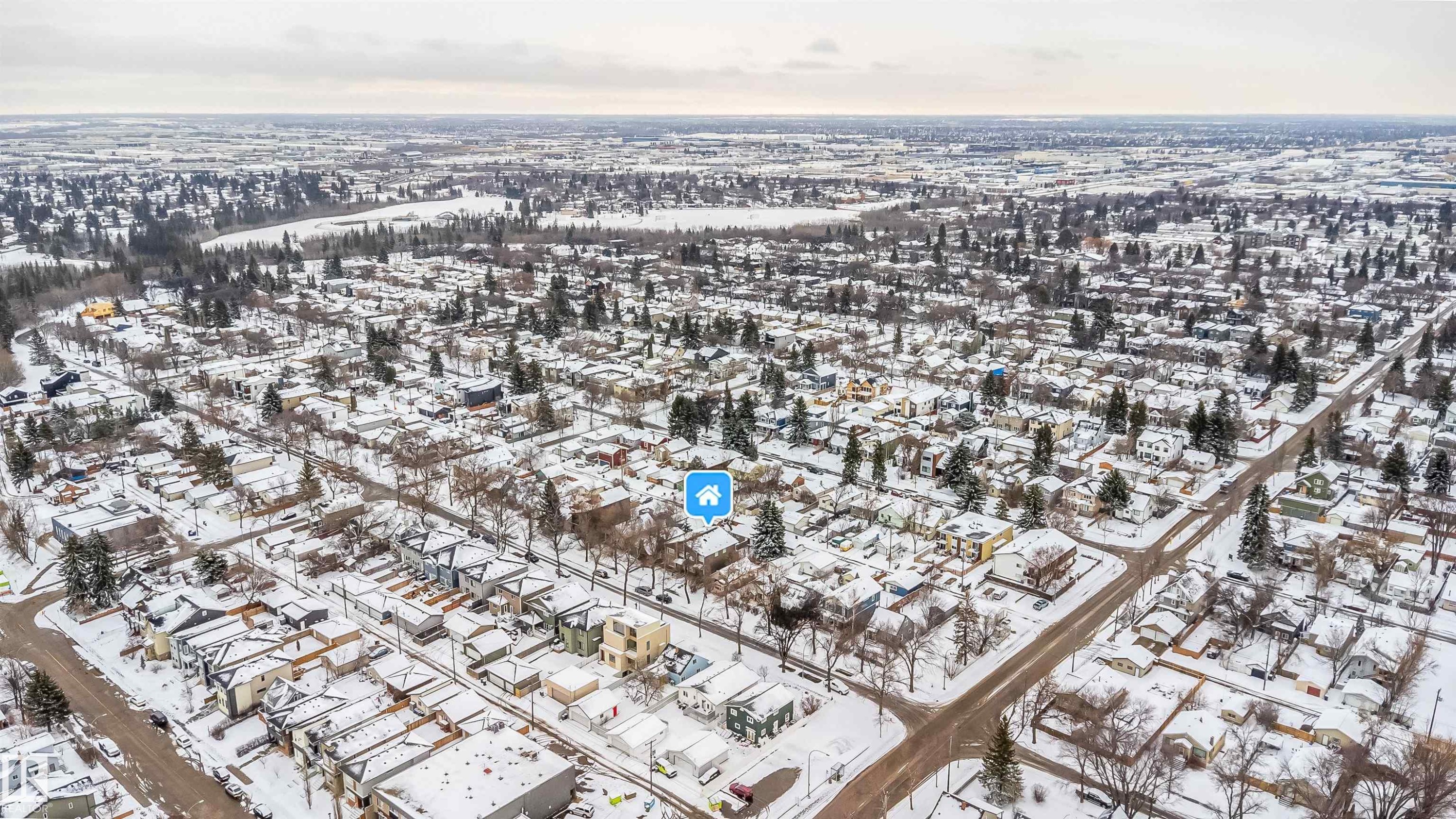 9527 75 Avenue, Edmonton, AB - Outdoor With View