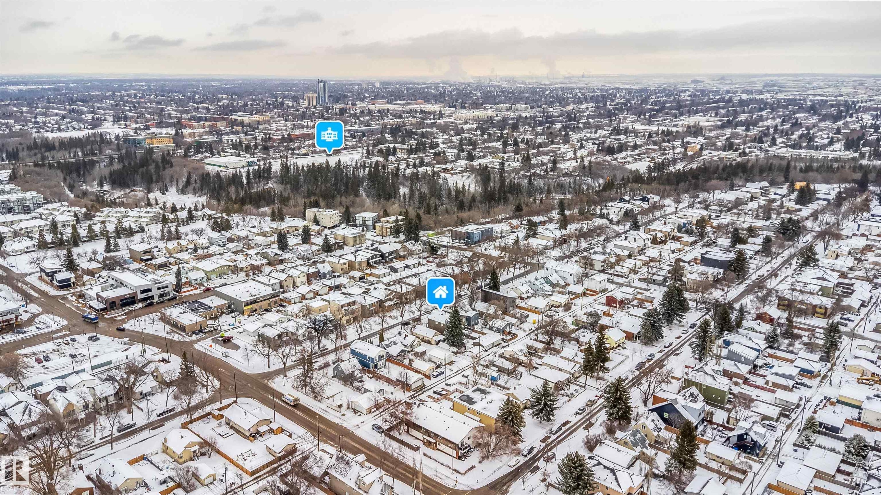9527 75 Avenue, Edmonton, AB - Outdoor With View