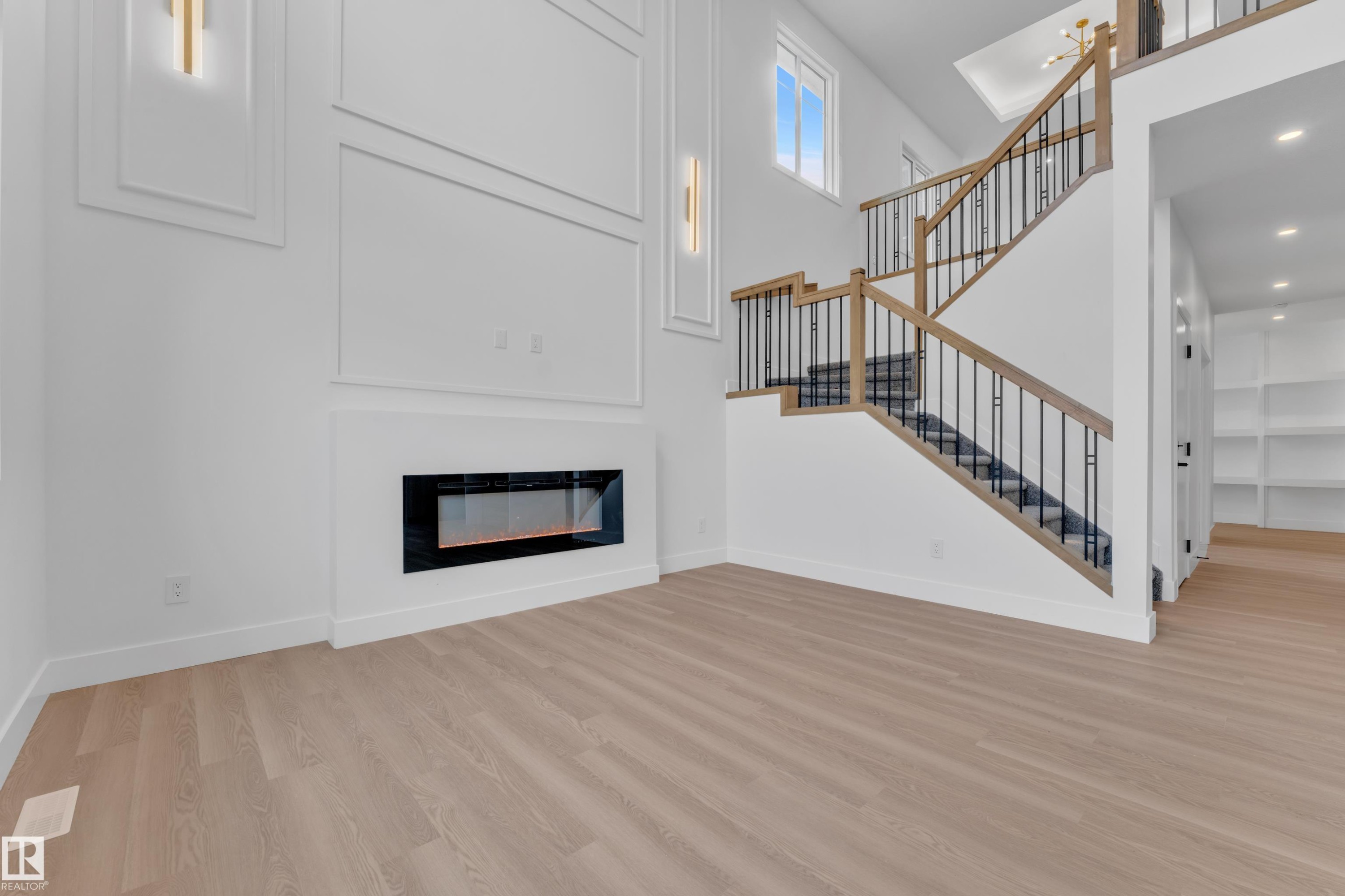 12 Cobblestone Gate, Spruce Grove, AB - Indoor With Fireplace