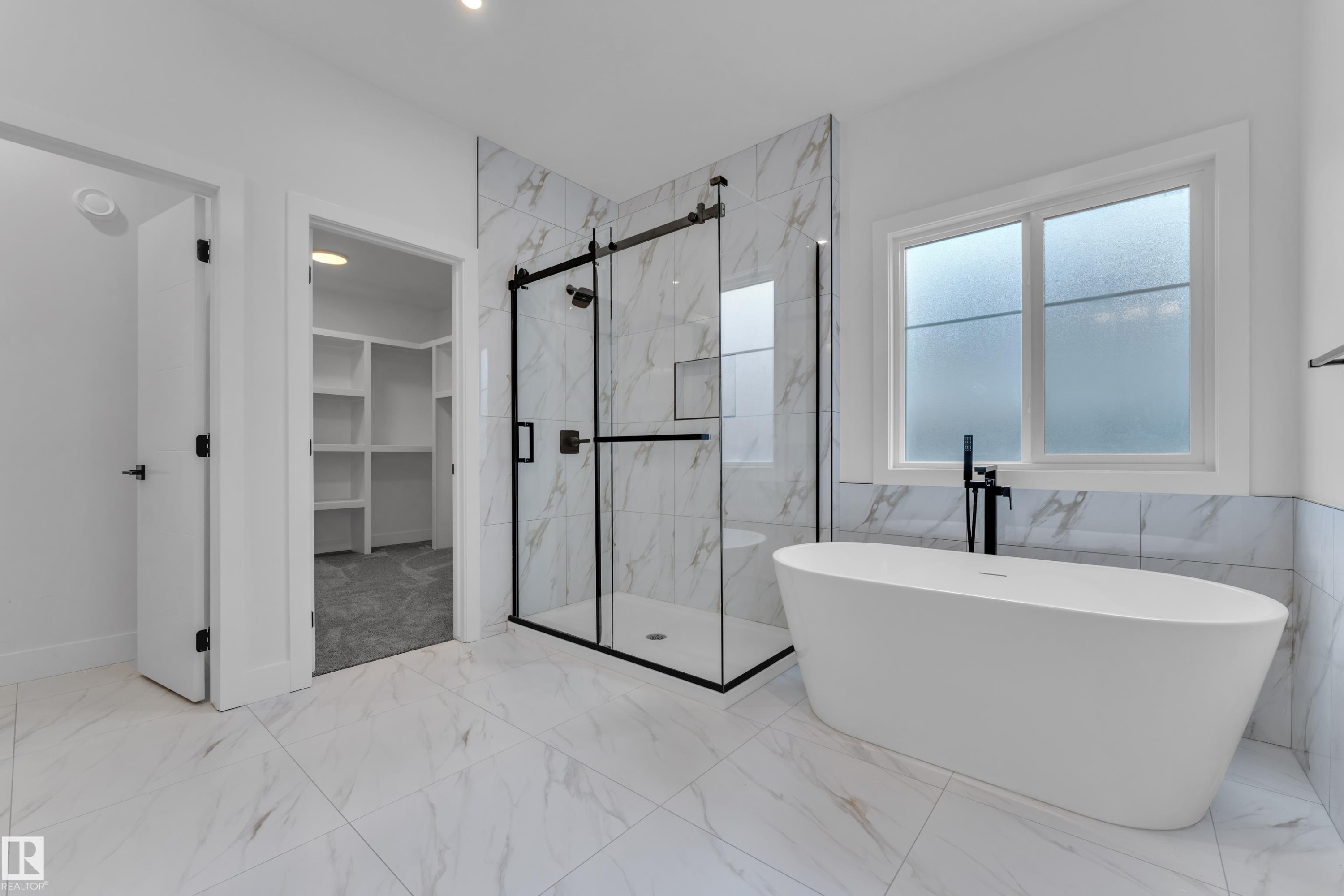 12 Cobblestone Gate, Spruce Grove, AB - Indoor Photo Showing Bathroom