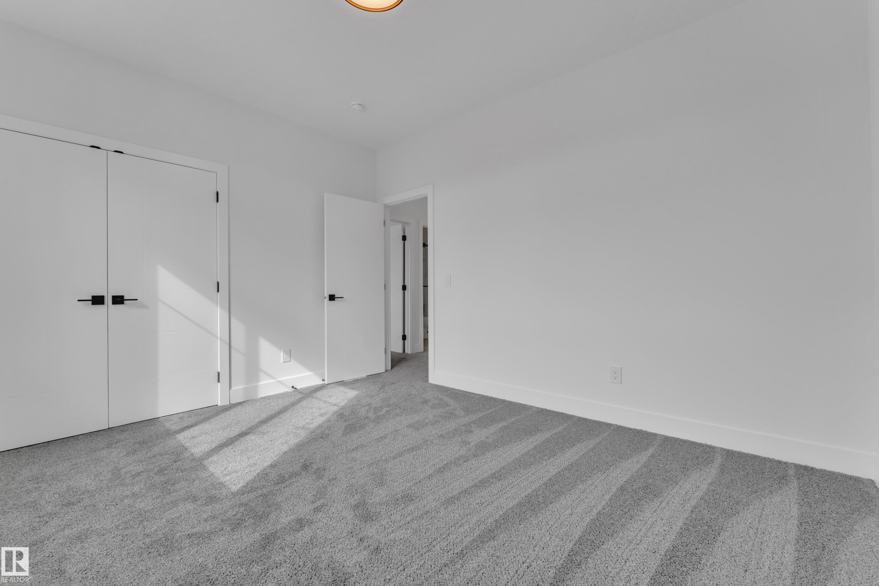 12 Cobblestone Gate, Spruce Grove, AB - Indoor Photo Showing Other Room