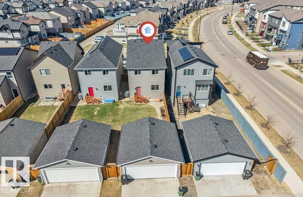 1305 Darby Way, Edmonton, AB - Outdoor