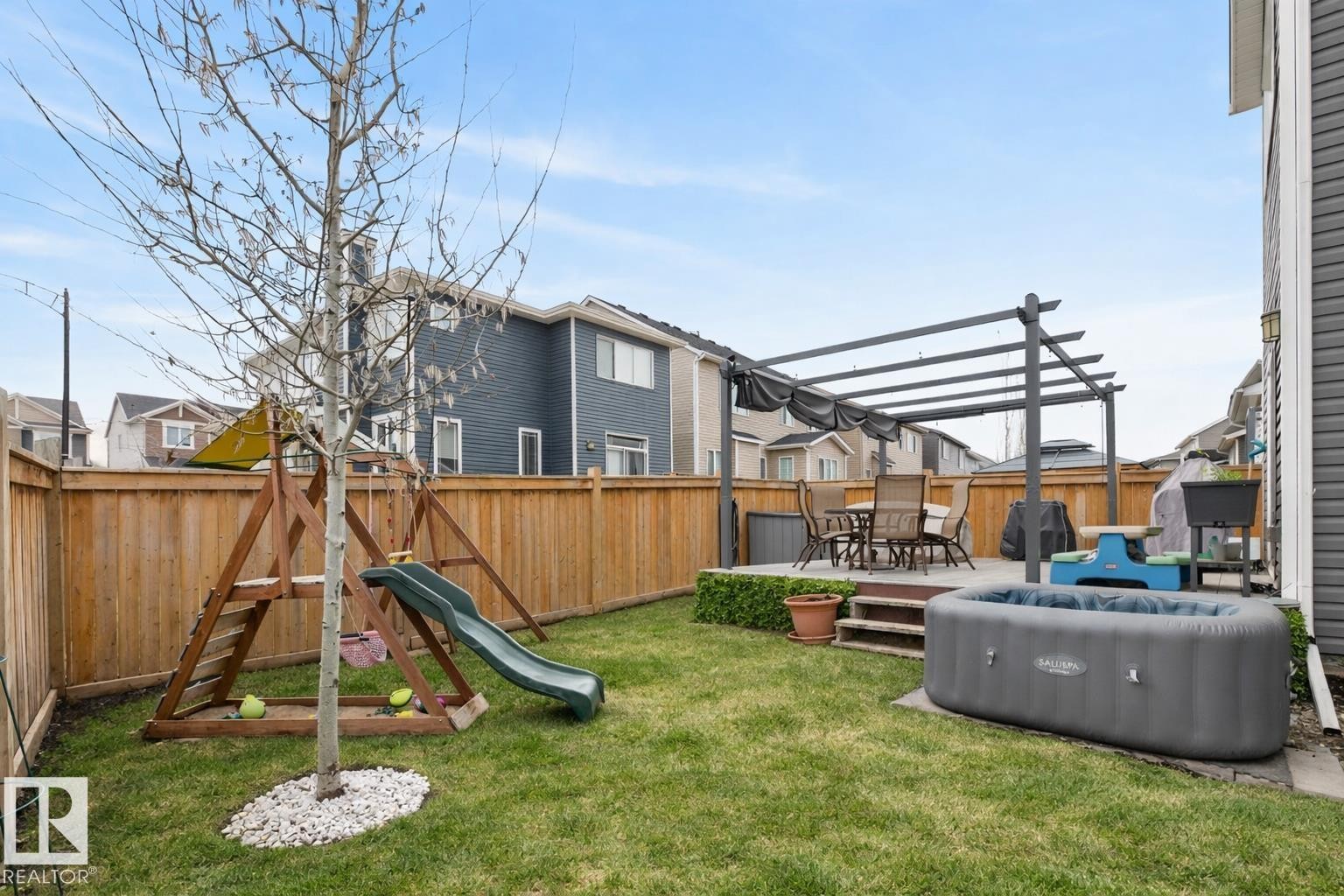 Fully fenced South East Facing backyard featuring Composite Deck - 20023 17A Avenue, Edmonton, AB - Outdoor With Deck Patio Veranda