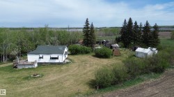 1029 Twp Rd 564 Rural Sturgeon County, AB T8R 0L1