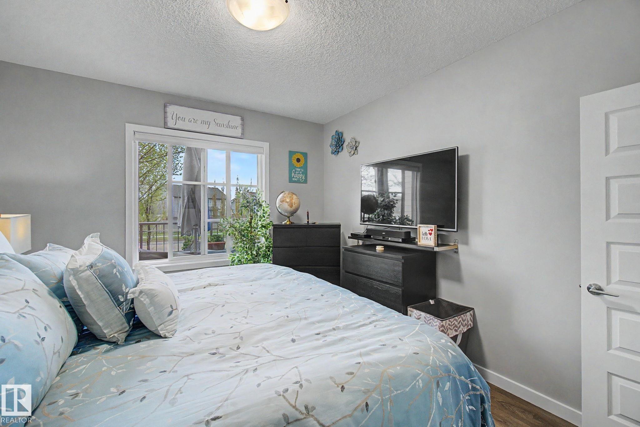 129 503 Albany Way, Edmonton, AB - Indoor Photo Showing Bedroom