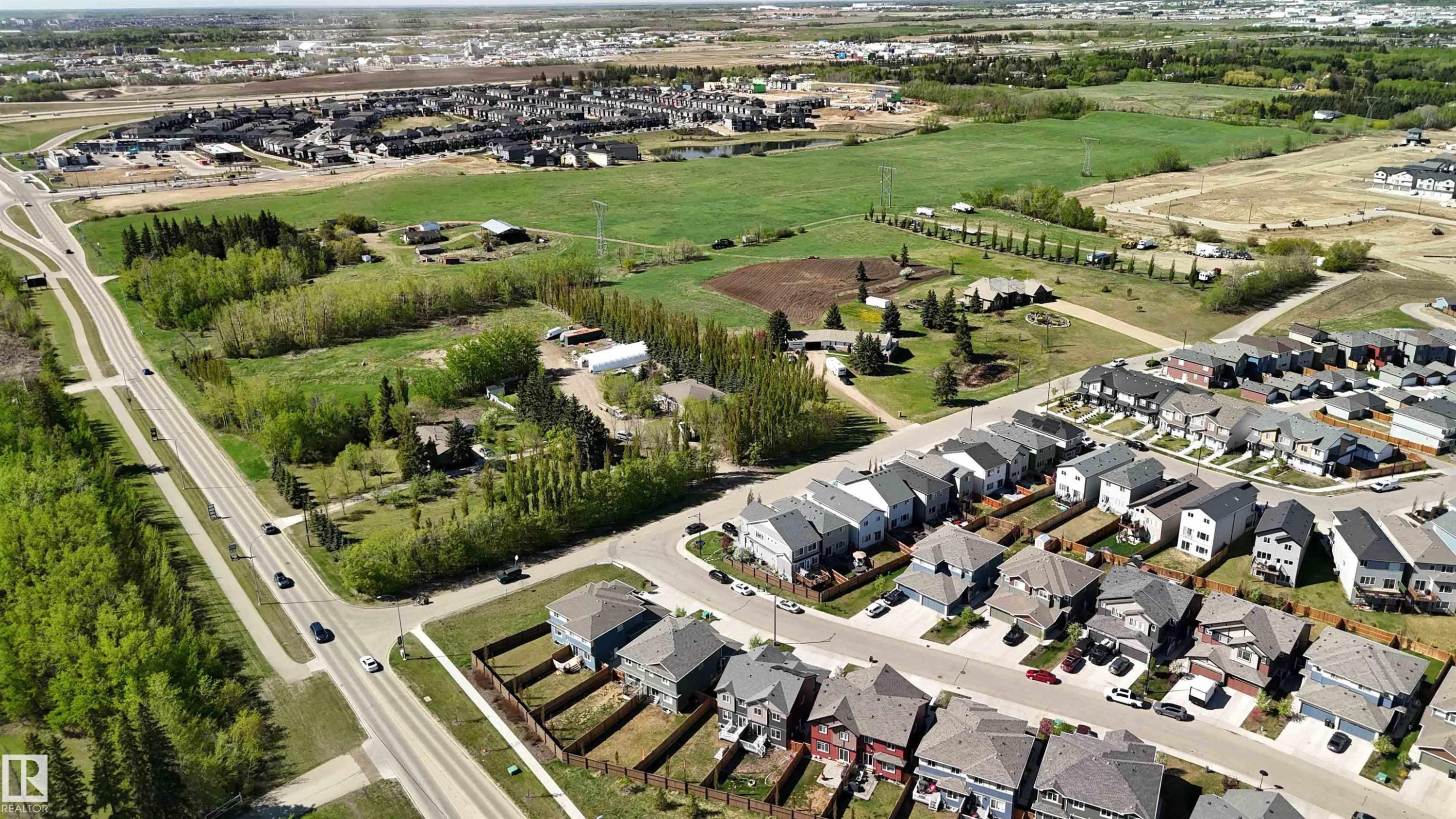 Image quality insufficient for description - 5129 Lark Crescent, Edmonton, AB - Outdoor With View