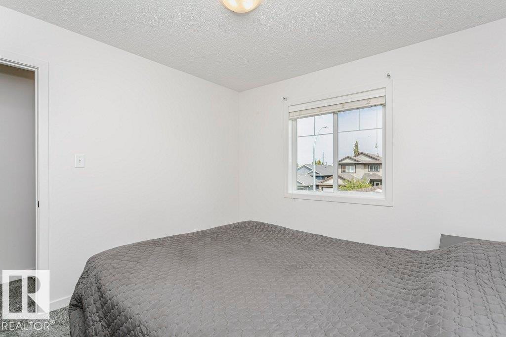 9 Cypress Link, Fort Saskatchewan, AB - Indoor Photo Showing Bedroom
