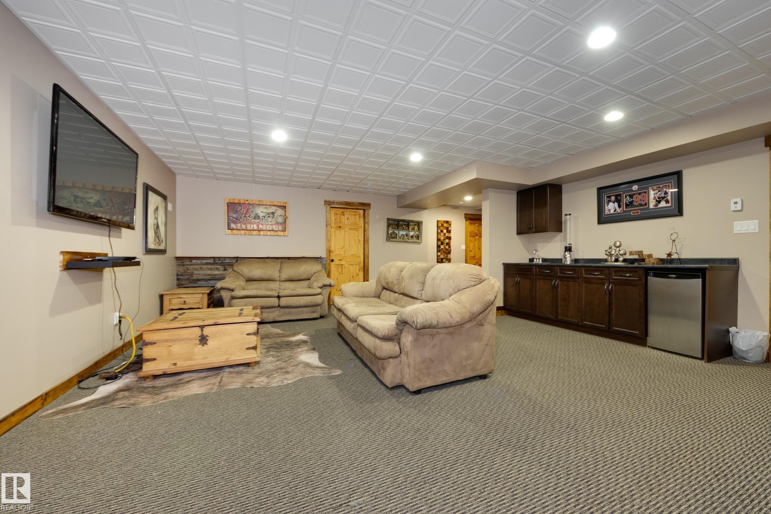 10811 67 Street, Edmonton, AB - Indoor Photo Showing Basement
