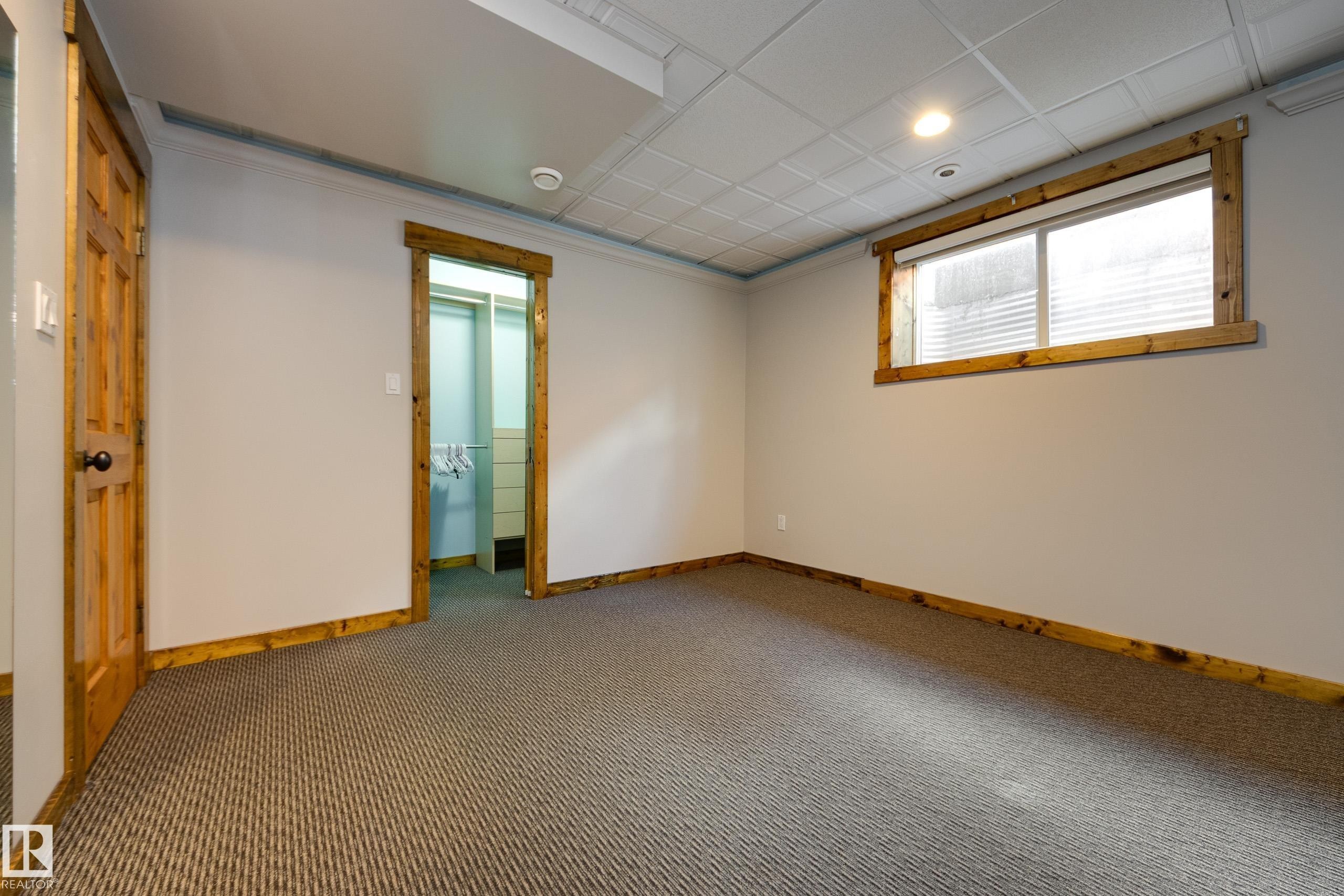 10811 67 Street, Edmonton, AB - Indoor Photo Showing Other Room