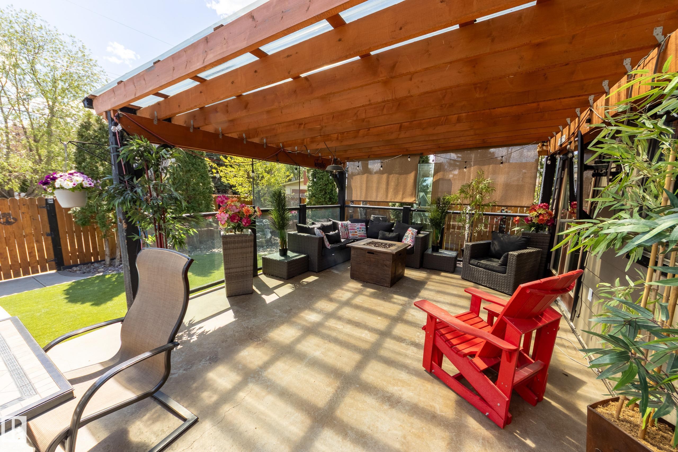 10811 67 Street, Edmonton, AB - Outdoor With Deck Patio Veranda With Exterior