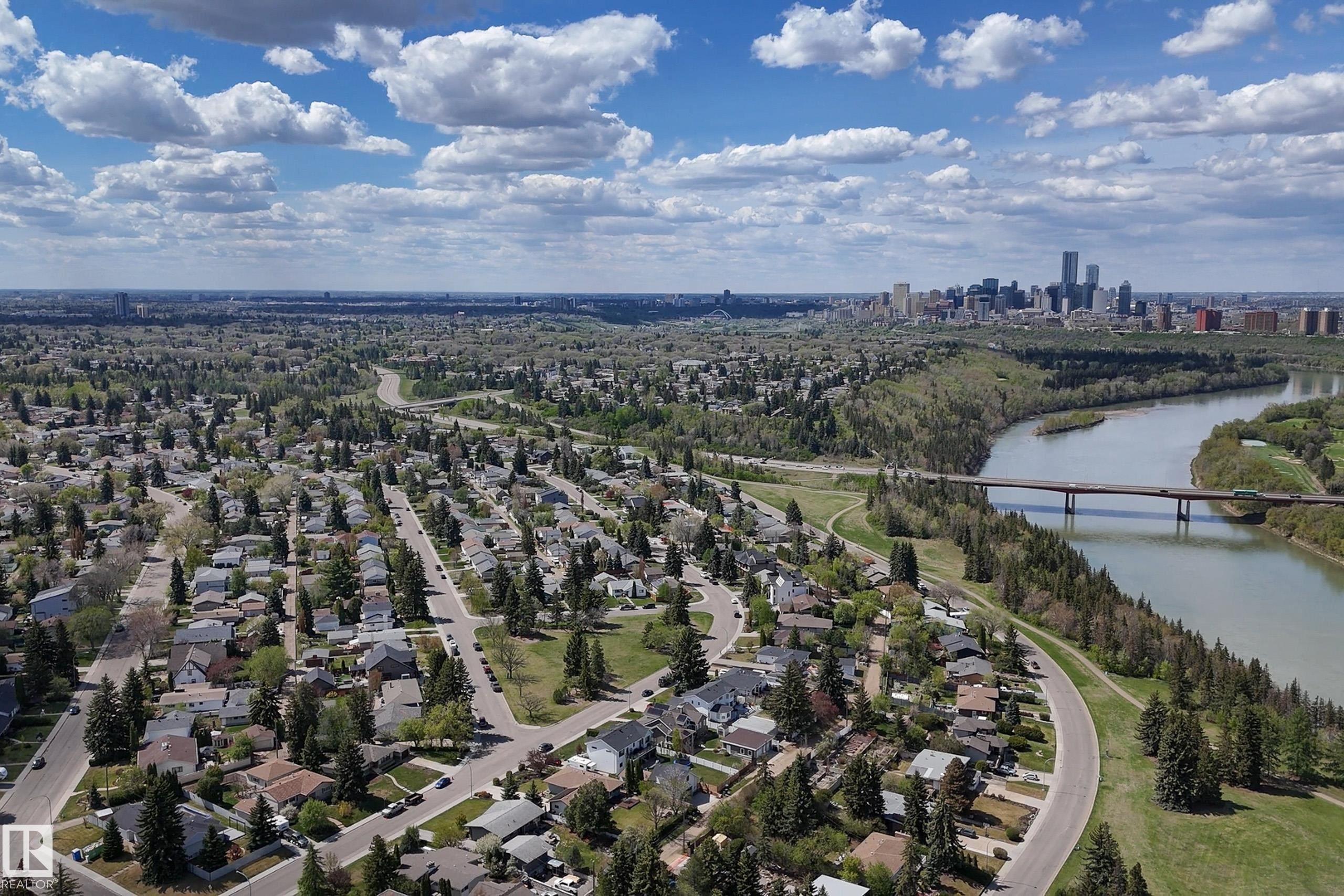 10811 67 Street, Edmonton, AB - Outdoor With View
