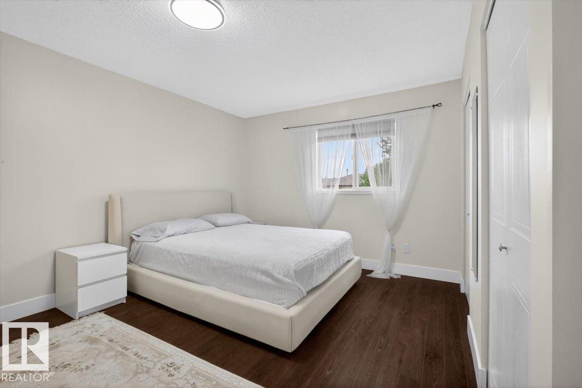 18520 77 Avenue, Edmonton, AB - Indoor Photo Showing Bedroom
