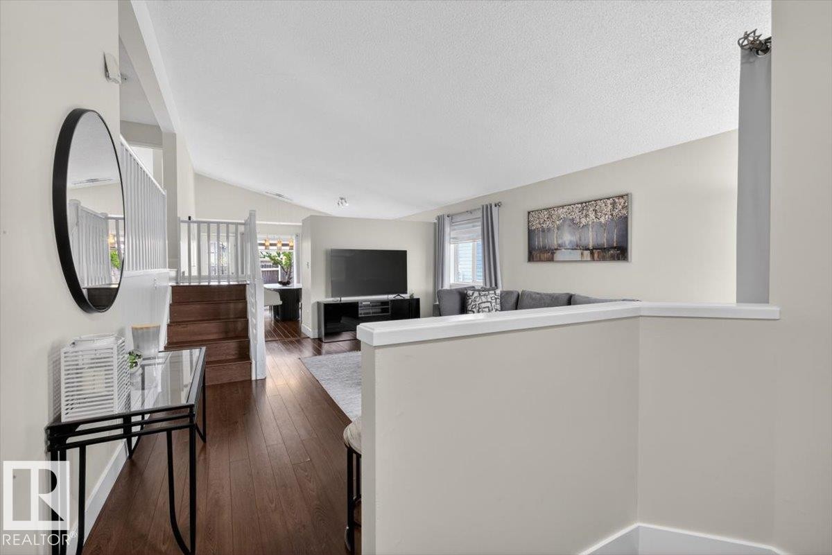 18520 77 Avenue, Edmonton, AB - Indoor