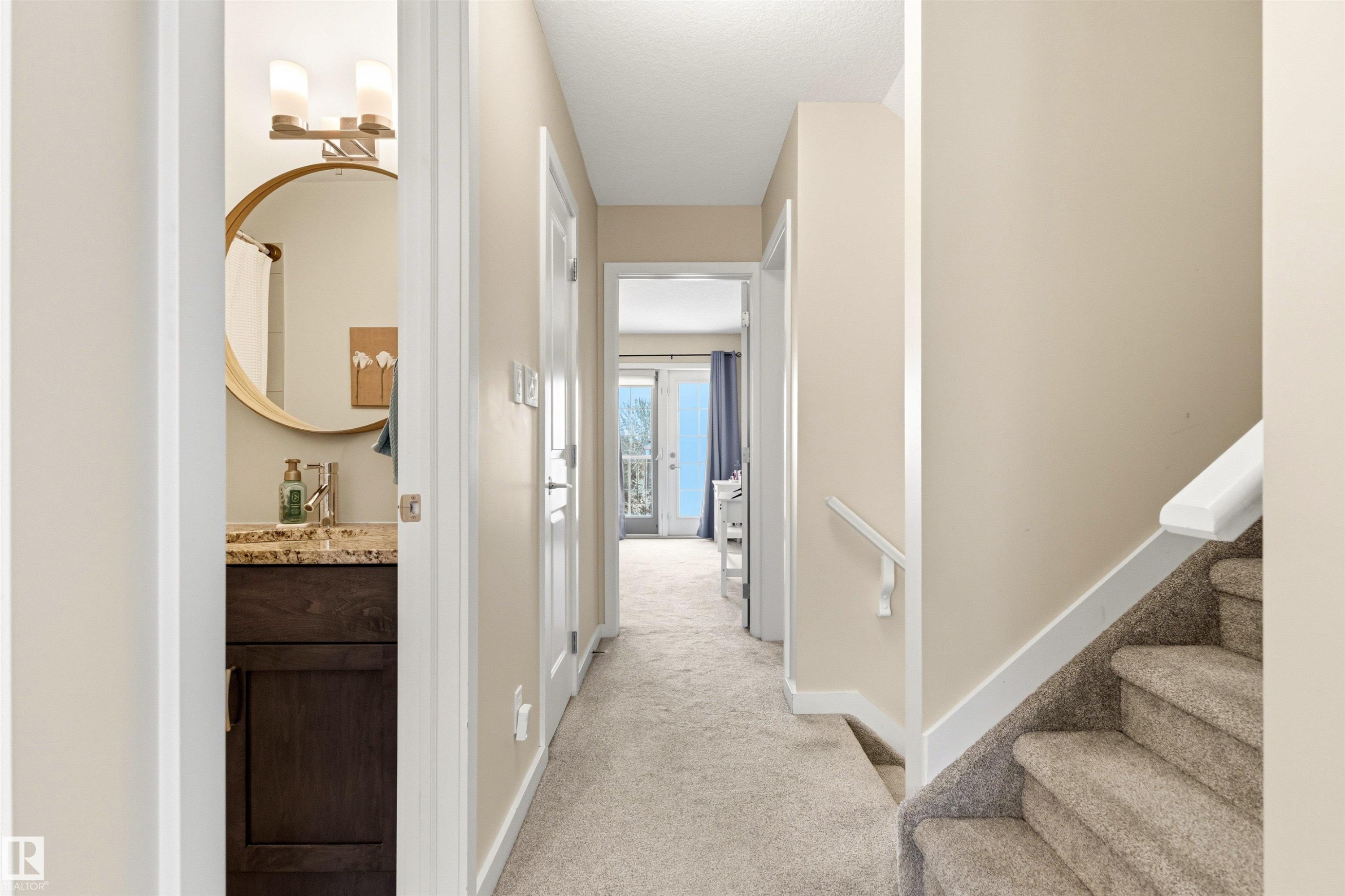 5835 Mullen Place, Edmonton, AB - Indoor Photo Showing Other Room