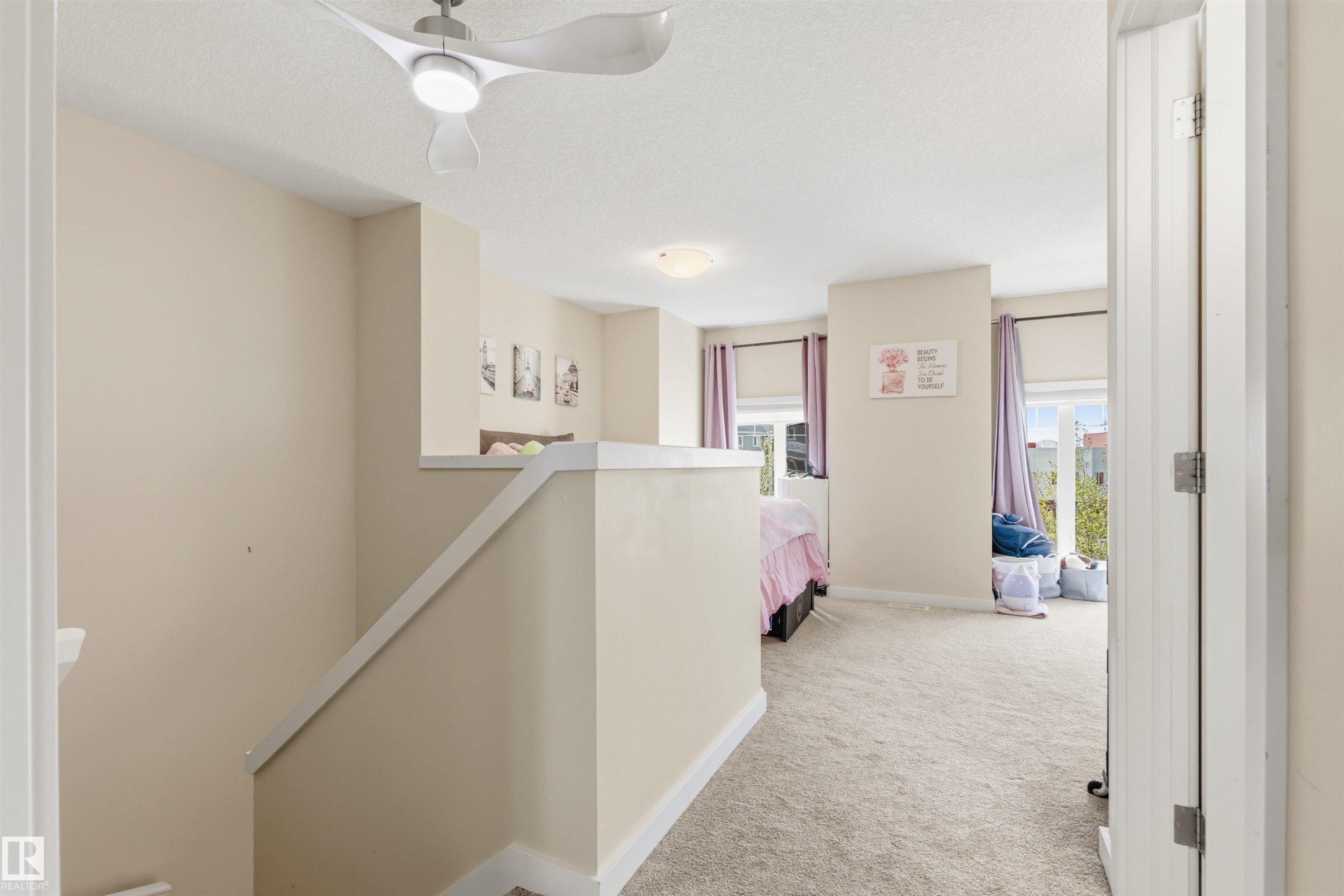 5835 Mullen Place, Edmonton, AB - Indoor Photo Showing Other Room