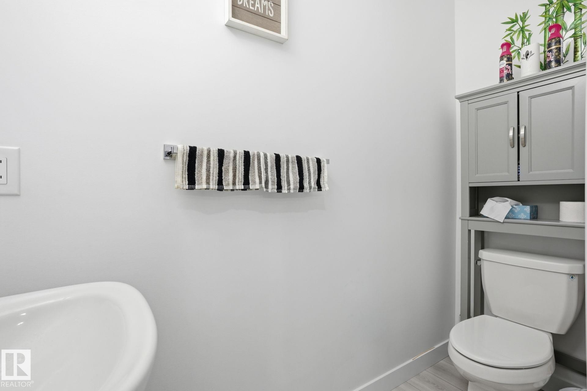 65 Covell Common, Spruce Grove, AB - Indoor Photo Showing Bathroom