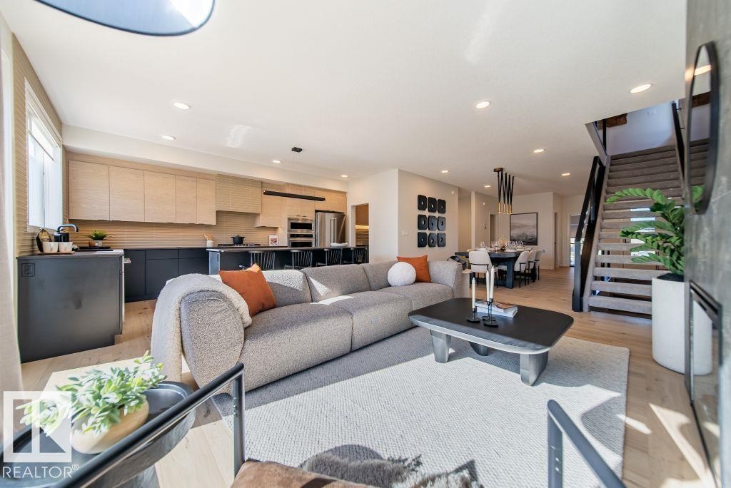 22 Devonshire Drive S, Sherwood Park, AB - Indoor Photo Showing Living Room