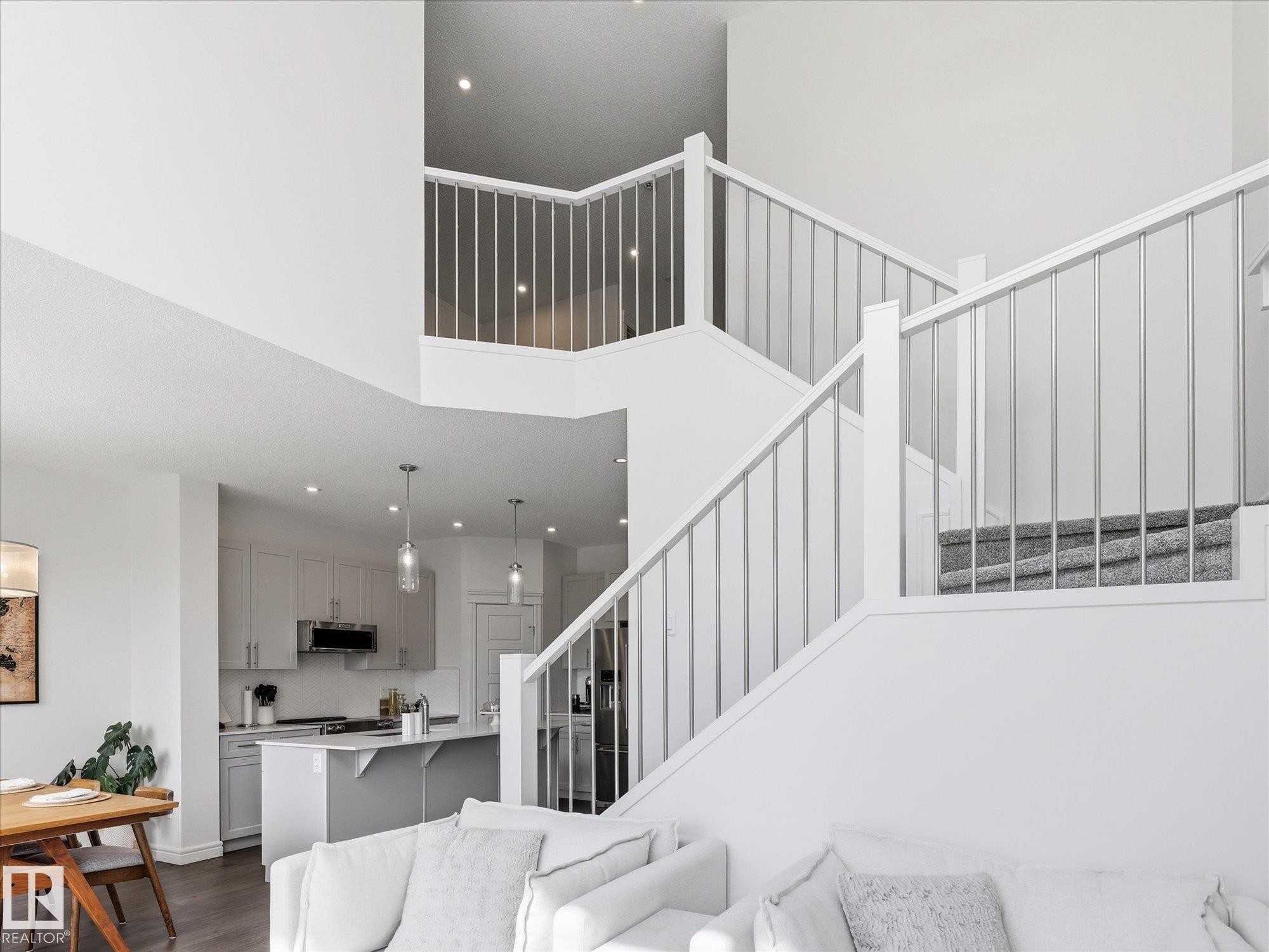 2128 Graydon Hill Crescent, Edmonton, AB - Indoor