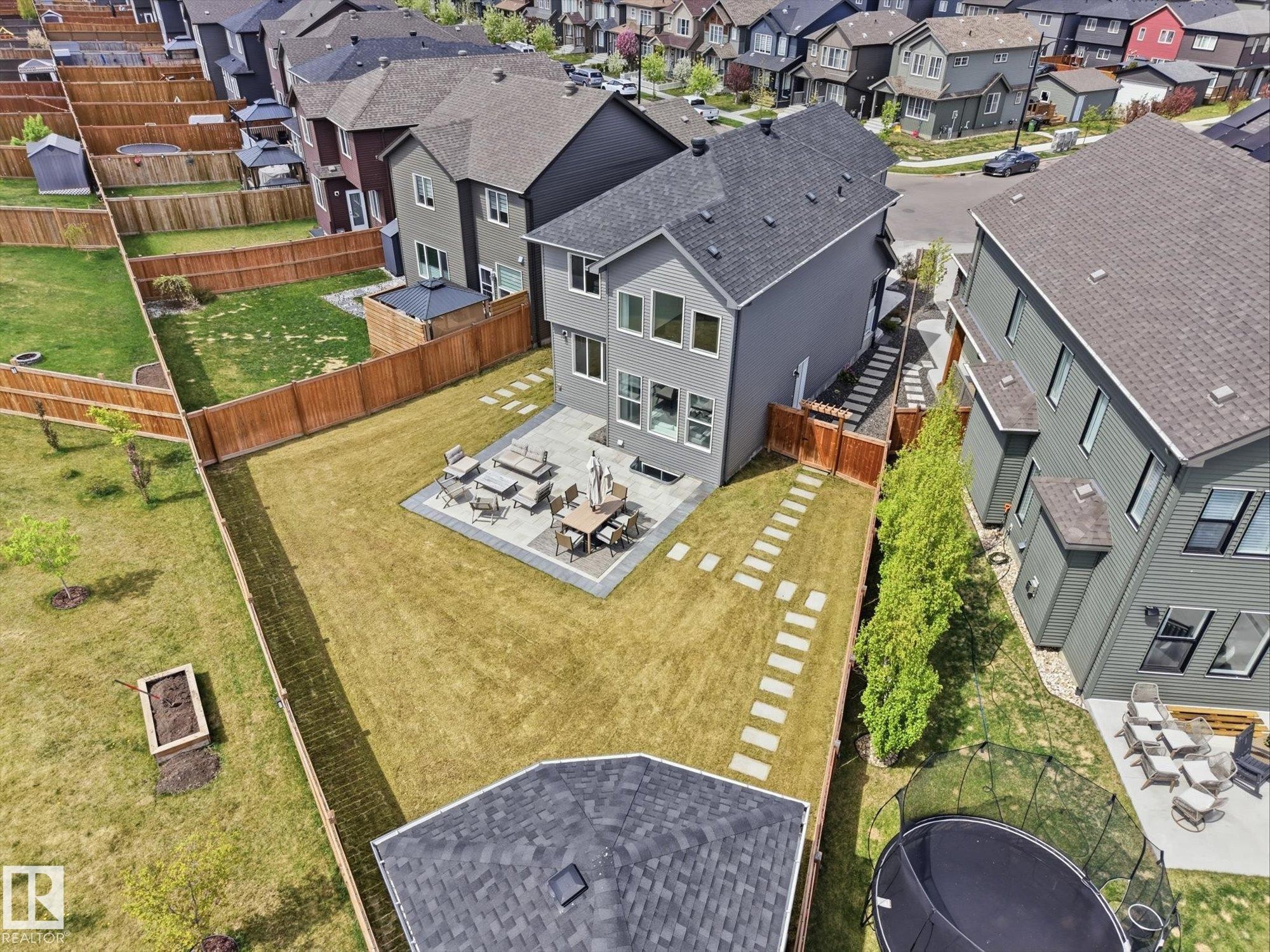 2128 Graydon Hill Crescent, Edmonton, AB - Outdoor