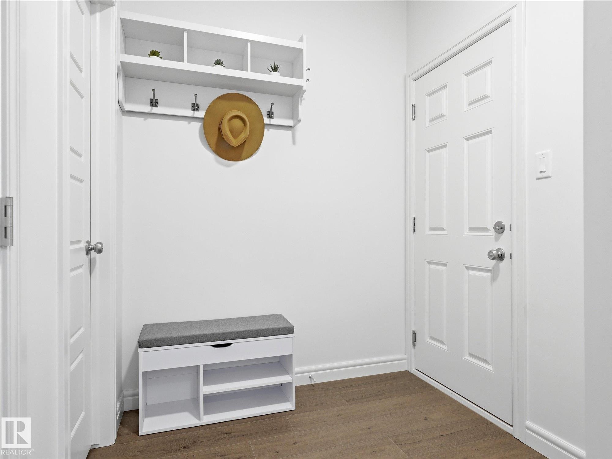 2128 Graydon Hill Crescent, Edmonton, AB - Indoor Photo Showing Other Room