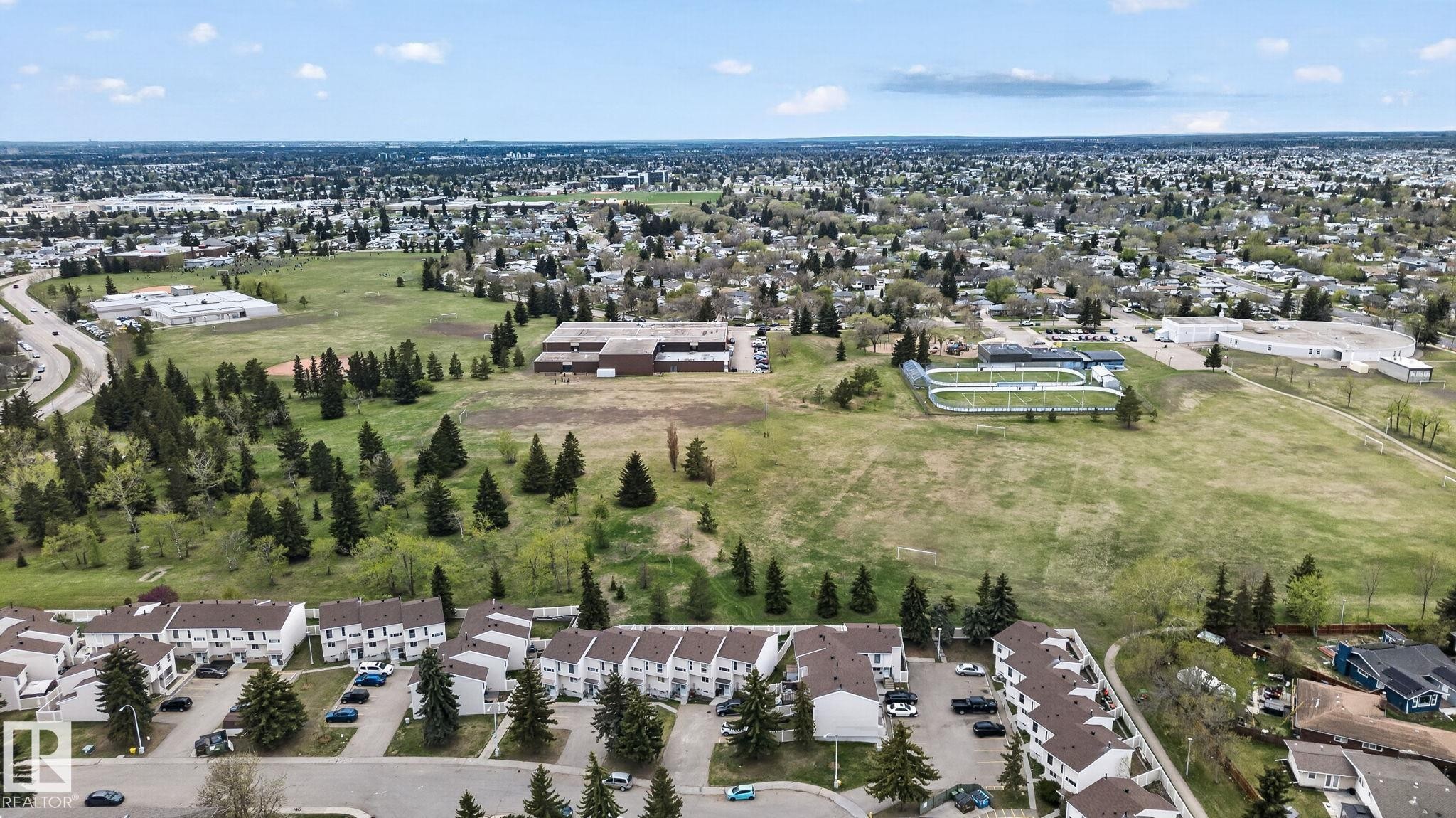 66 Amberly Crest, Edmonton, AB