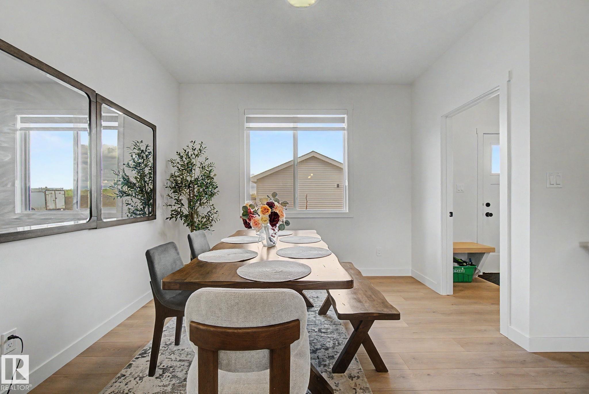 117 Brickyard Drive, Stony Plain, AB - Indoor Photo Showing Dining Room