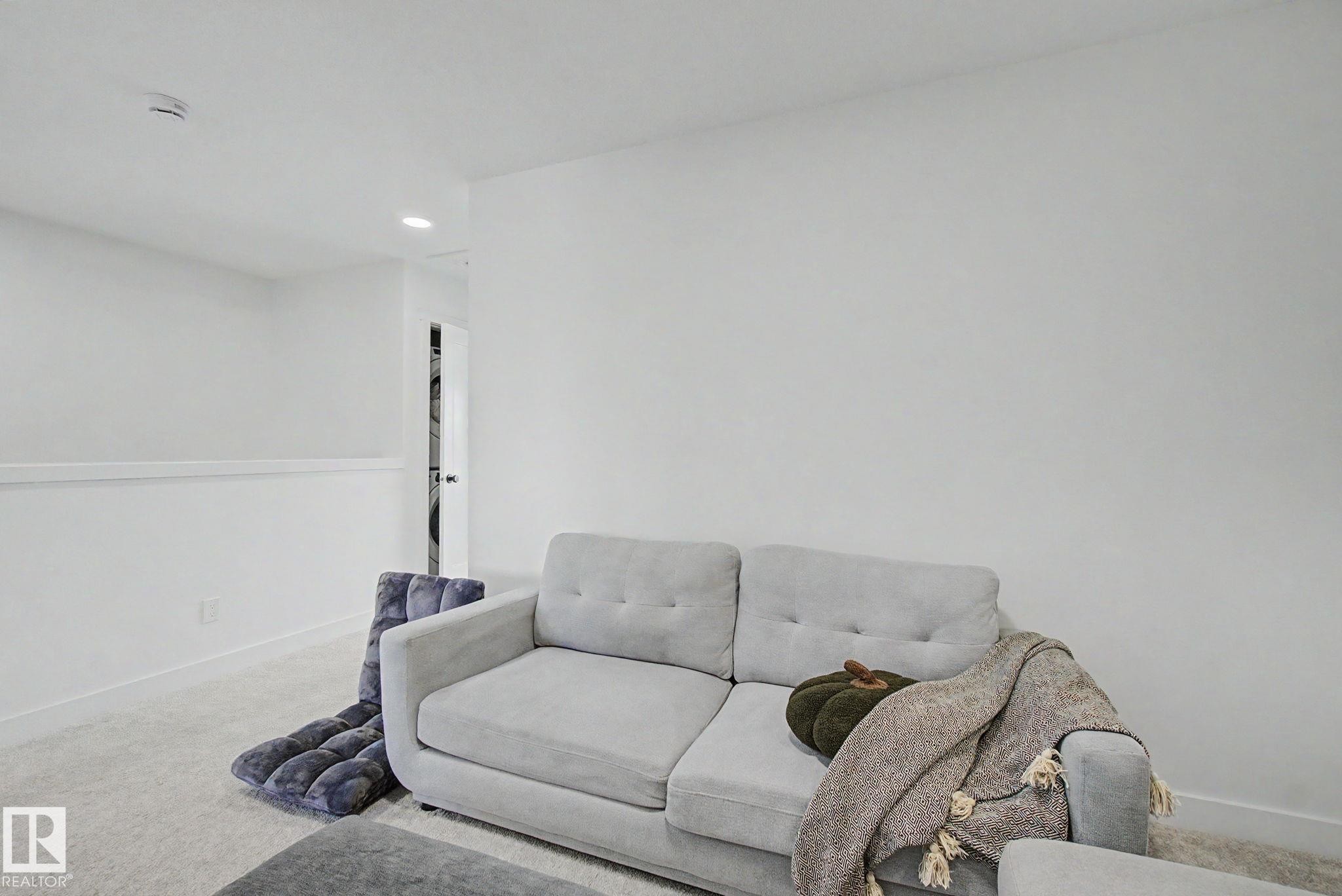 117 Brickyard Drive, Stony Plain, AB - Indoor