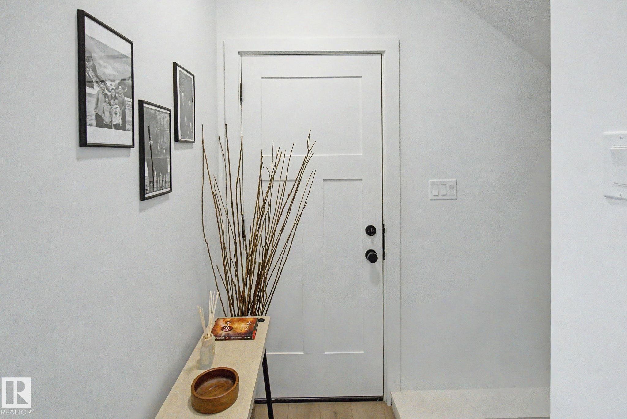 117 Brickyard Drive, Stony Plain, AB - Indoor Photo Showing Other Room