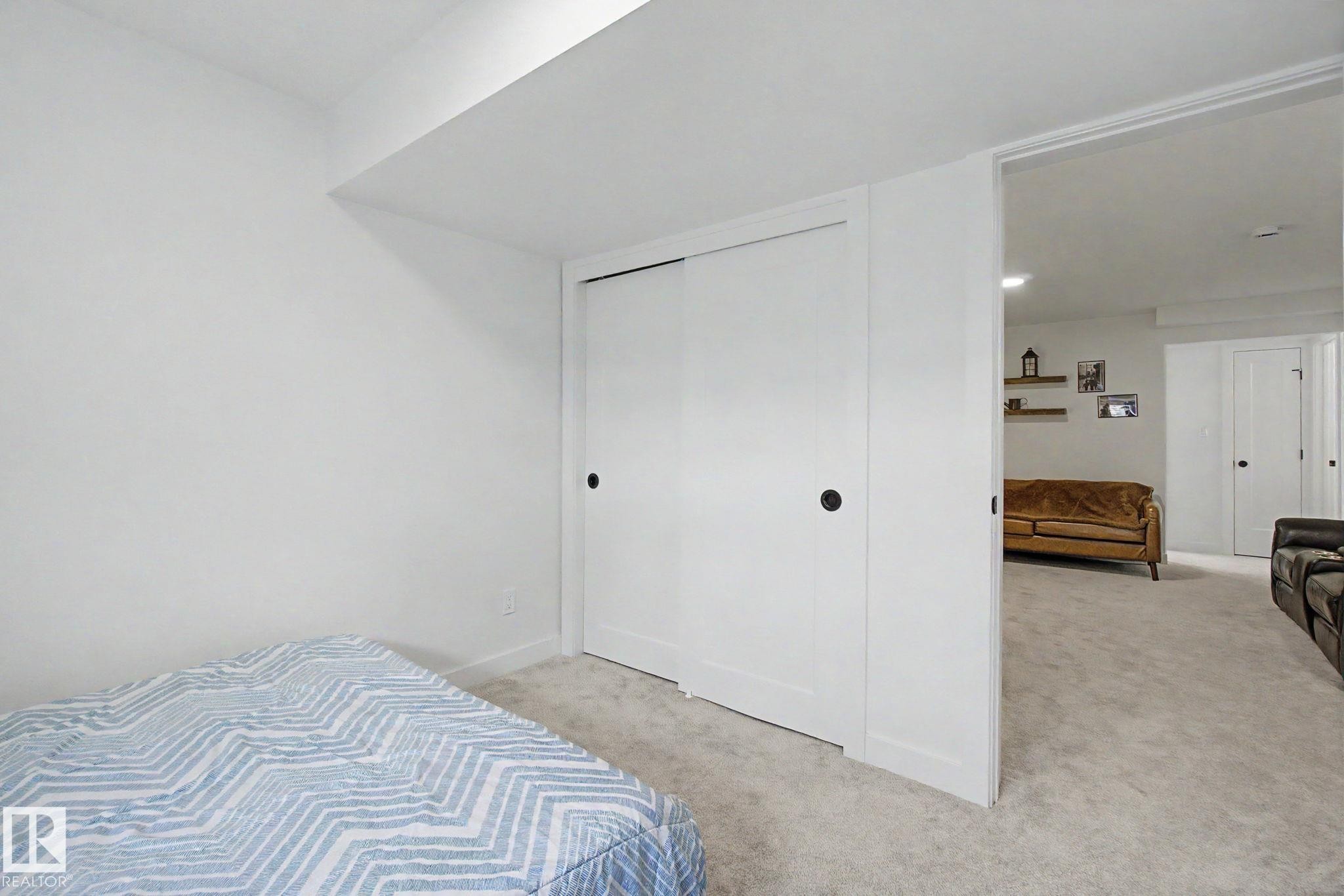 117 Brickyard Drive, Stony Plain, AB - Indoor Photo Showing Bedroom