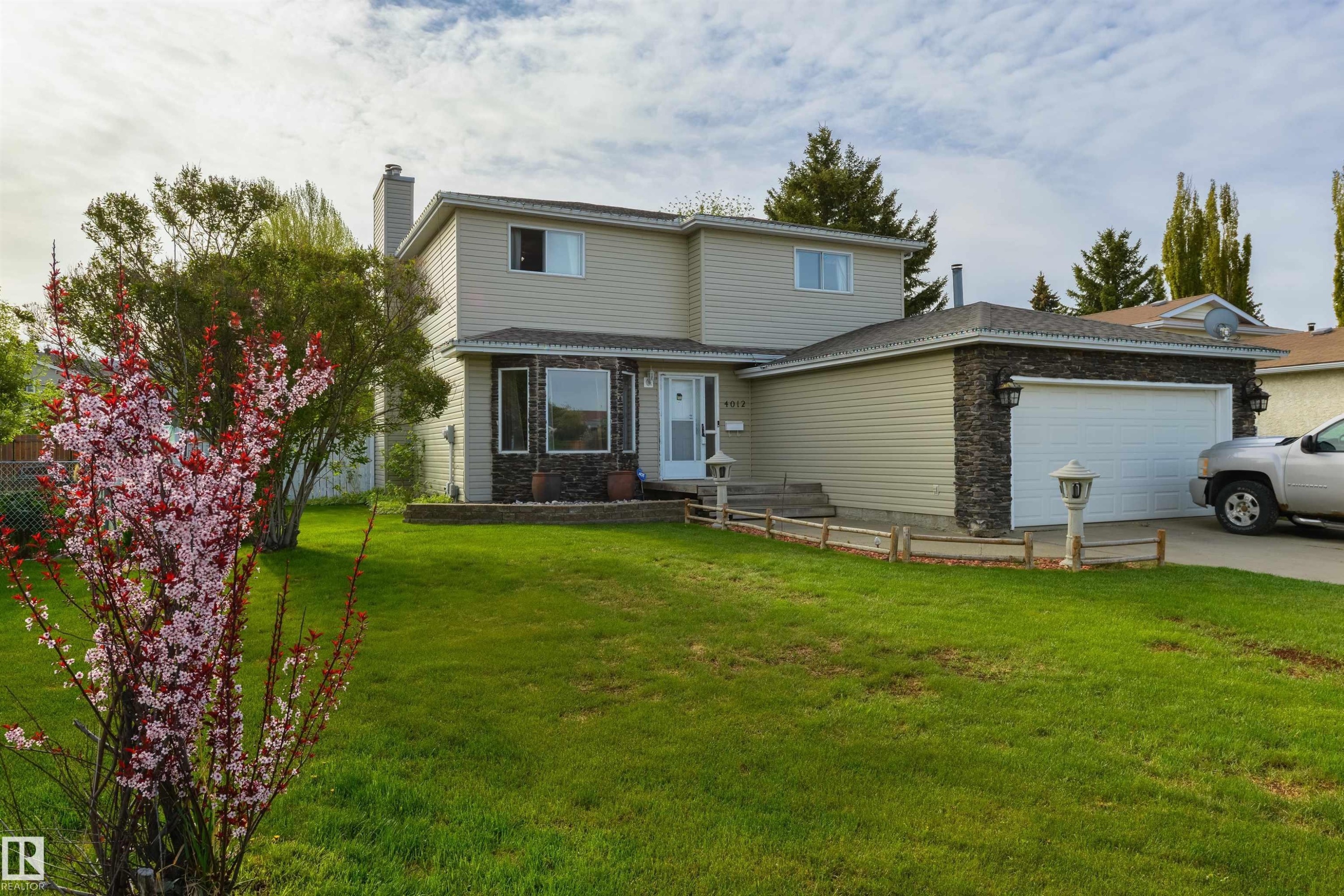 4012 44 Avenue, Stony Plain, AB - Outdoor