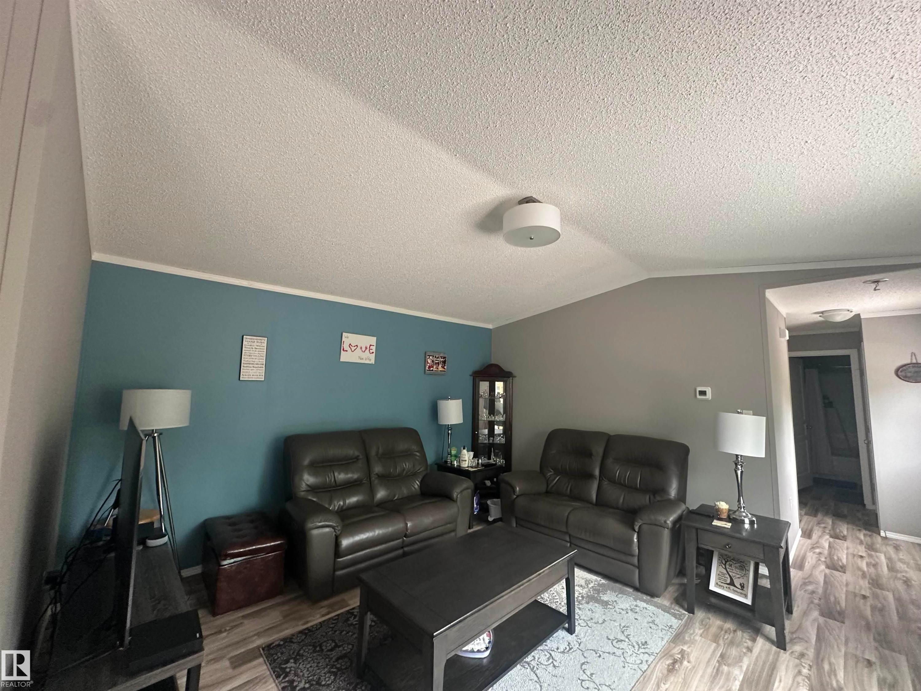 109 42208 Twp Rd 650, Rural Bonnyville M.D., AB - Indoor Photo Showing Living Room