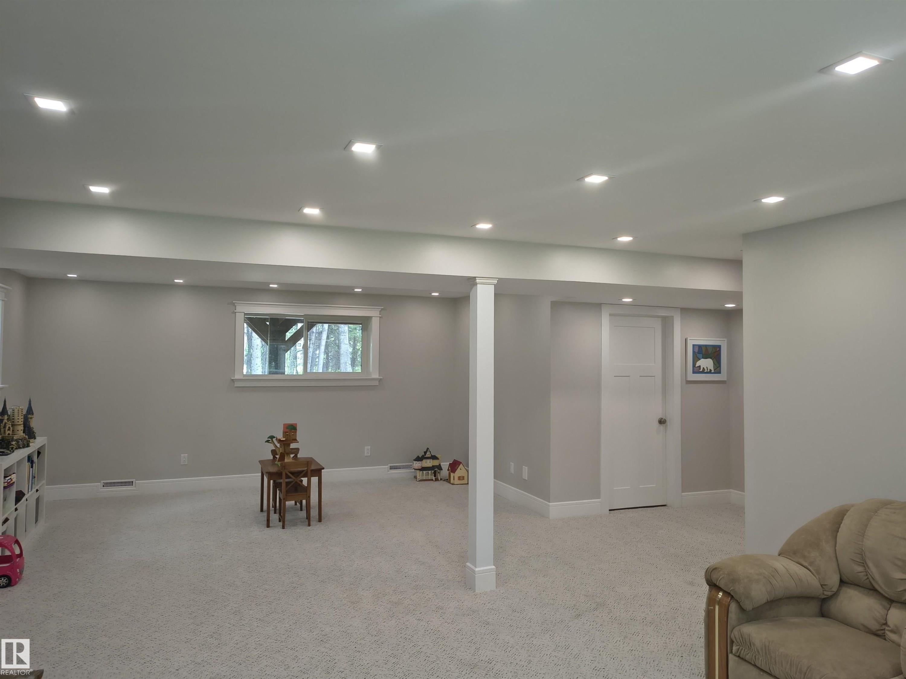 1, 49321 Range Road 72, Rural Brazeau County, AB - Indoor