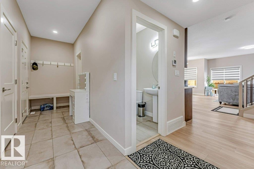 1459 Cherniak Way, Edmonton, AB - Indoor Photo Showing Other Room
