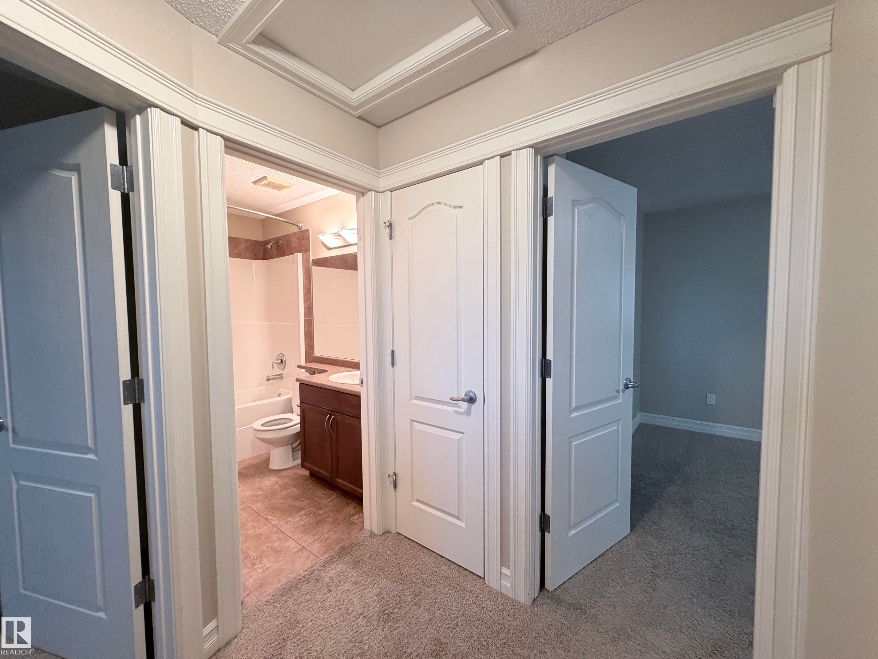 3027 26 Avenue Nw, Edmonton, AB