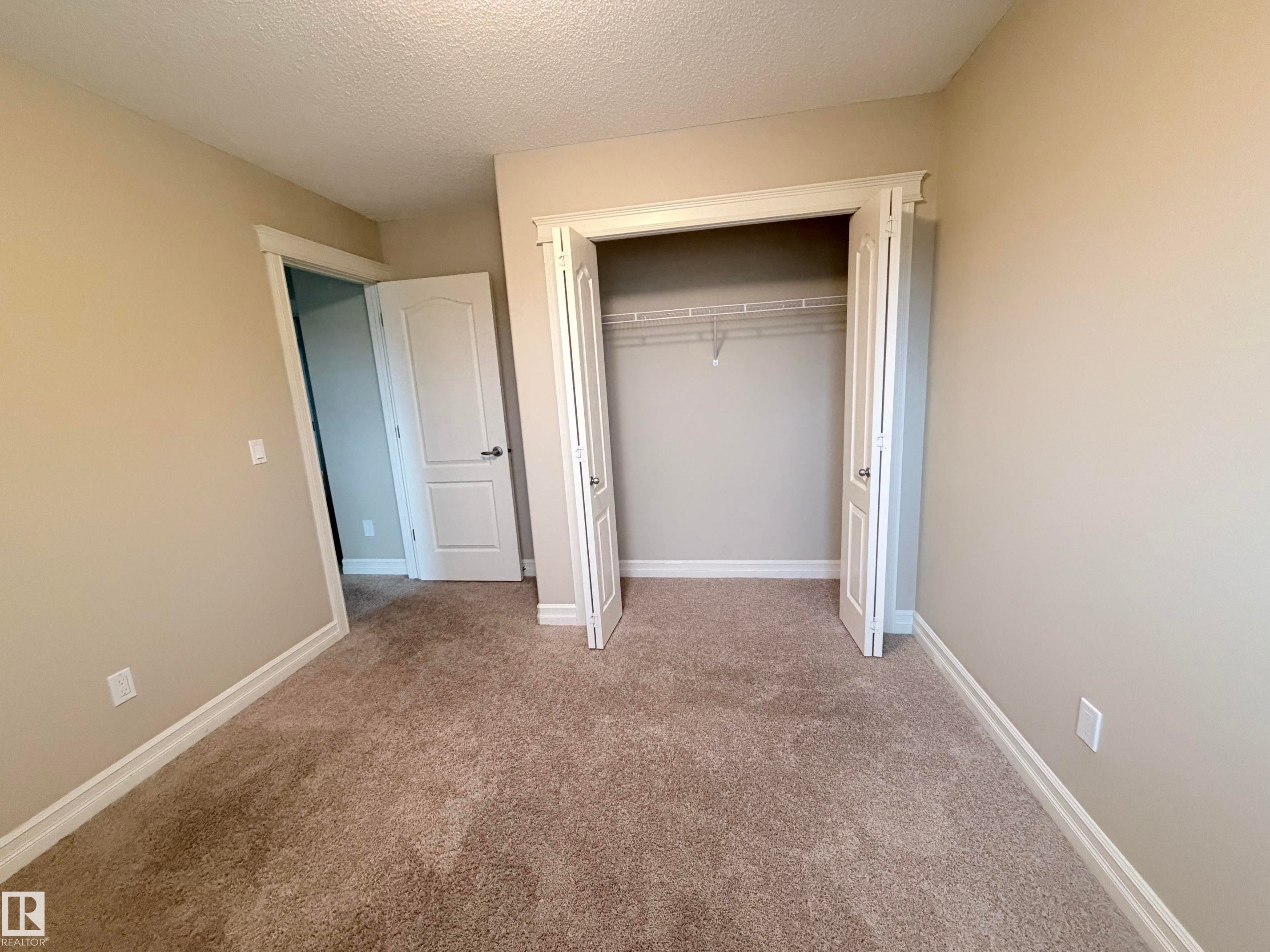 3027 26 Avenue Nw, Edmonton, AB
