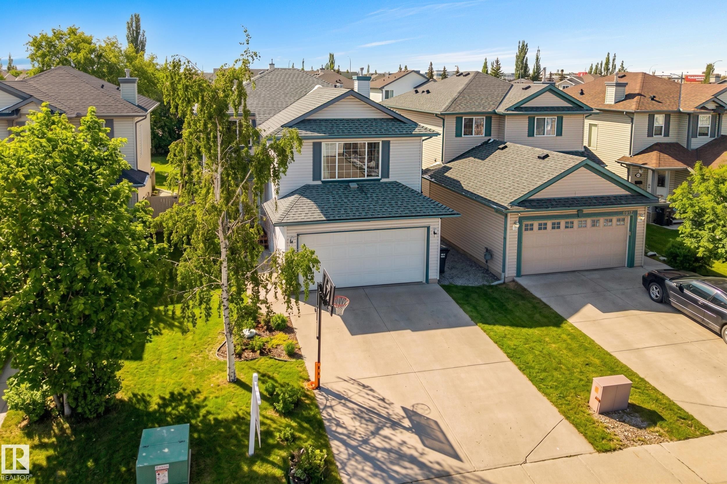 8915 7 Avenue, Edmonton, AB