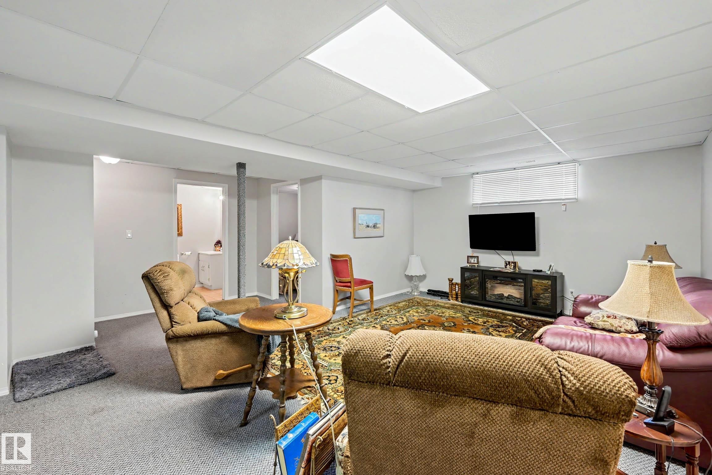 #206 7000 Northview Dr, Wetaskiwin, AB - Indoor With Fireplace