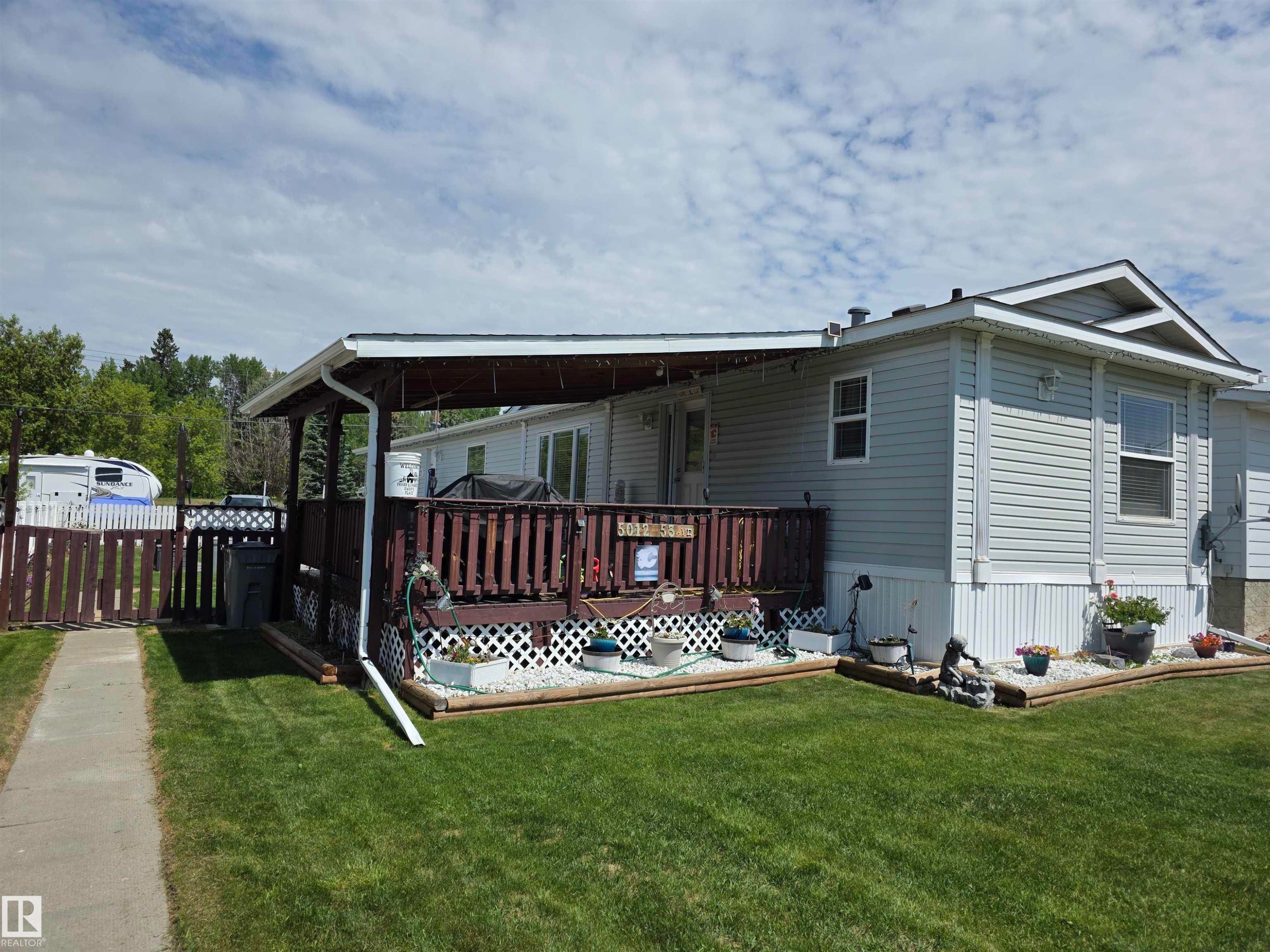 5012 53 Ave, Breton, AB