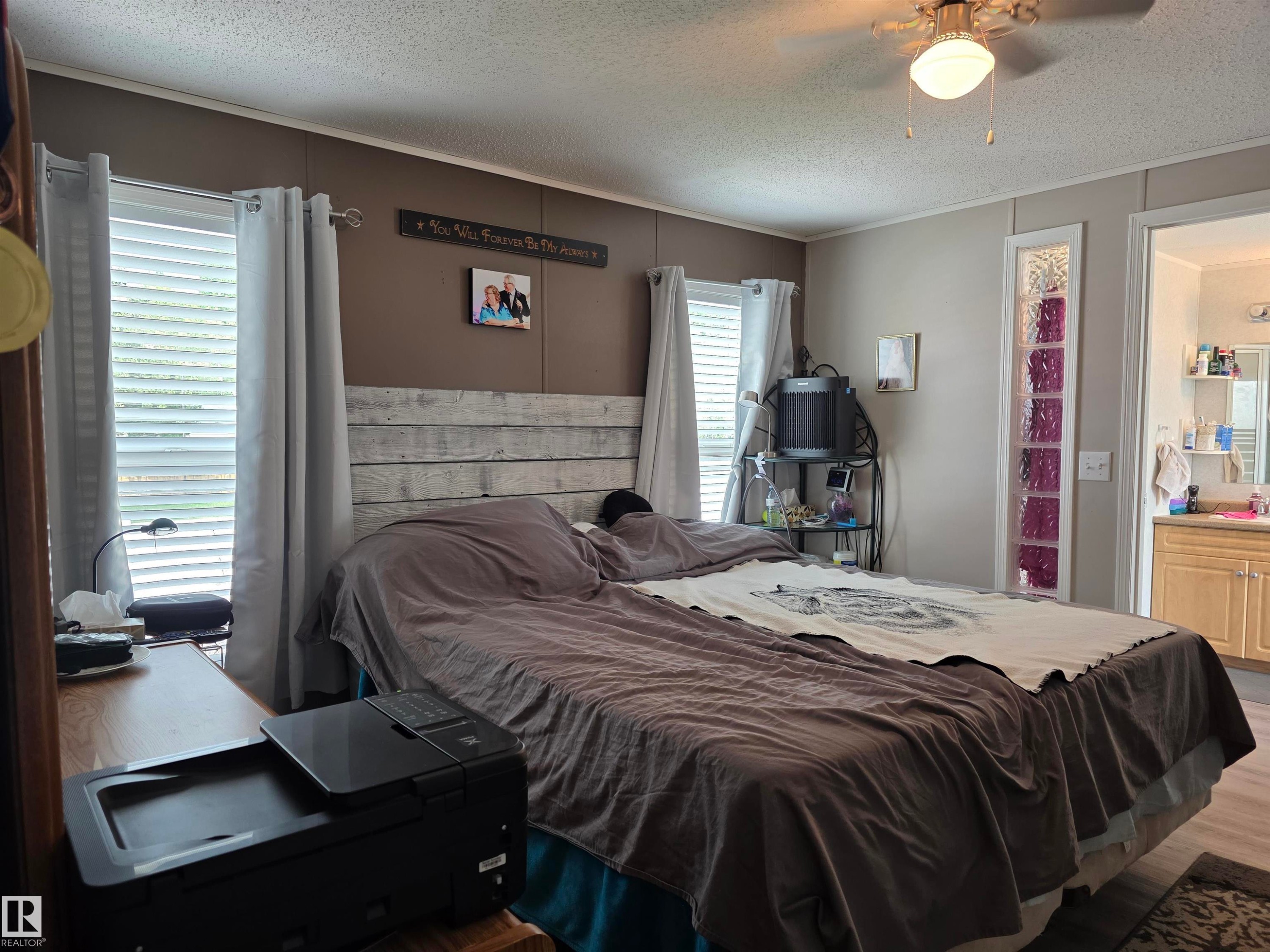 5012 53 Ave, Breton, AB