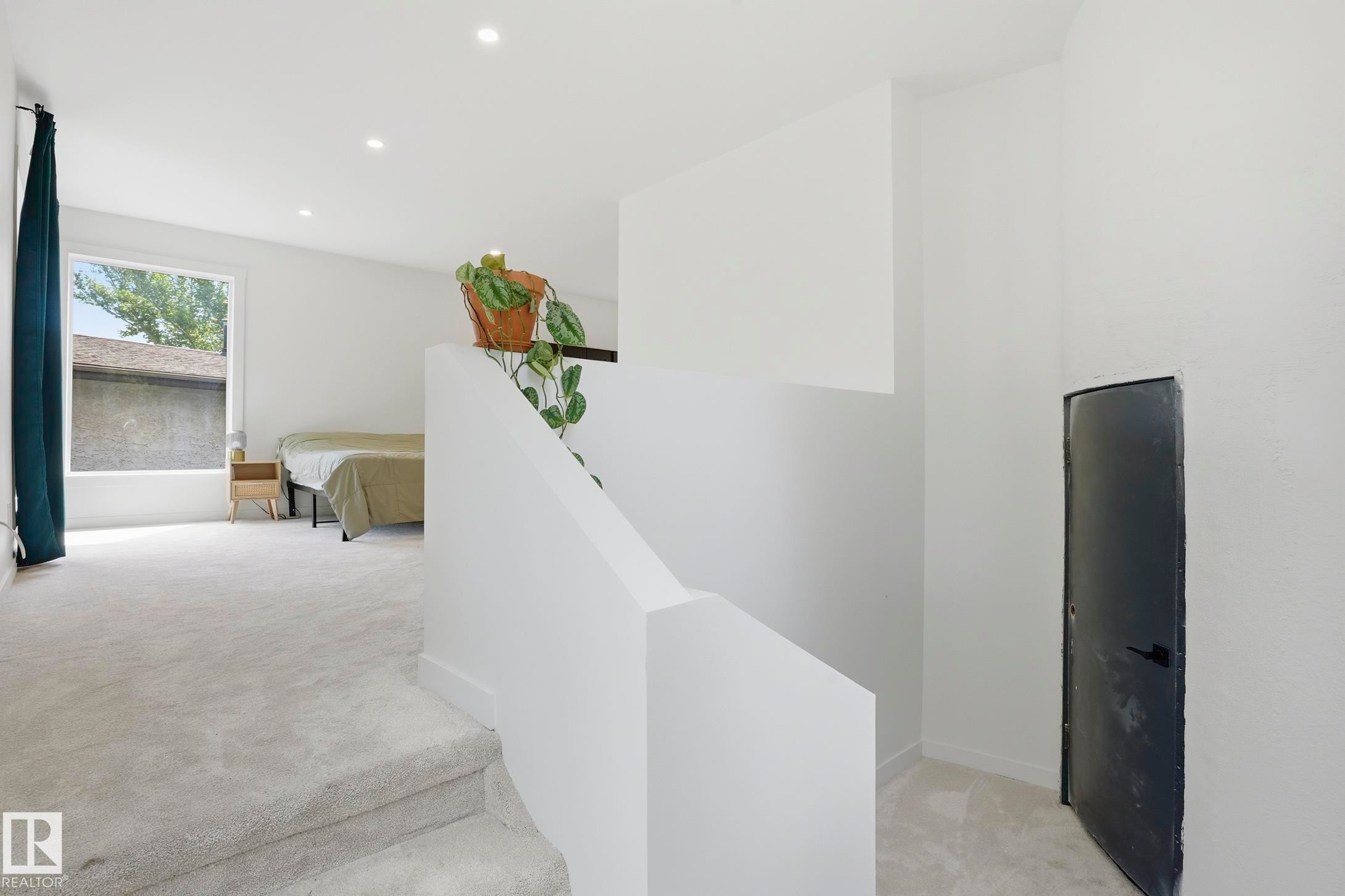 5406 110 Street, Edmonton, AB - Indoor Photo Showing Other Room