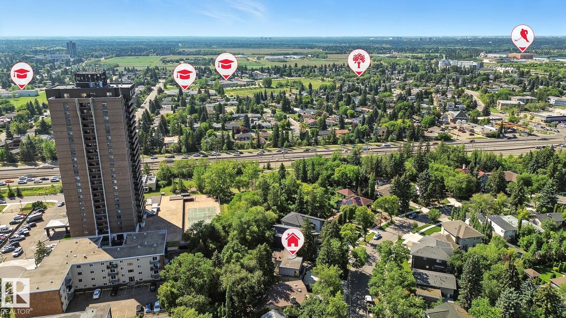 5406 110 Street, Edmonton, AB - Outdoor With View